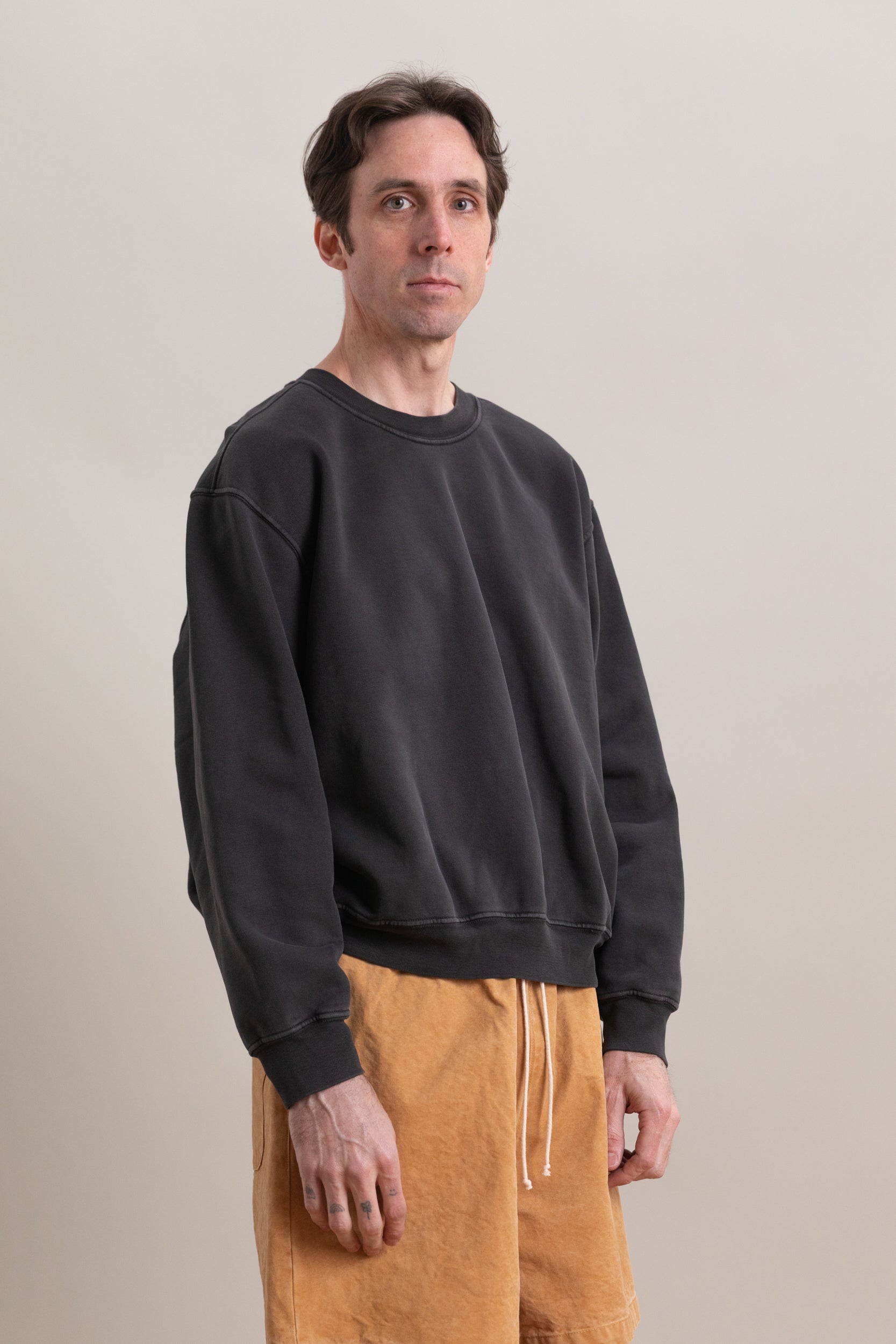 WAREHOUSE スミクロ コットン100% クルーネック トレーナー MINI CREWNECK IN PIGMENT CHARCOAL