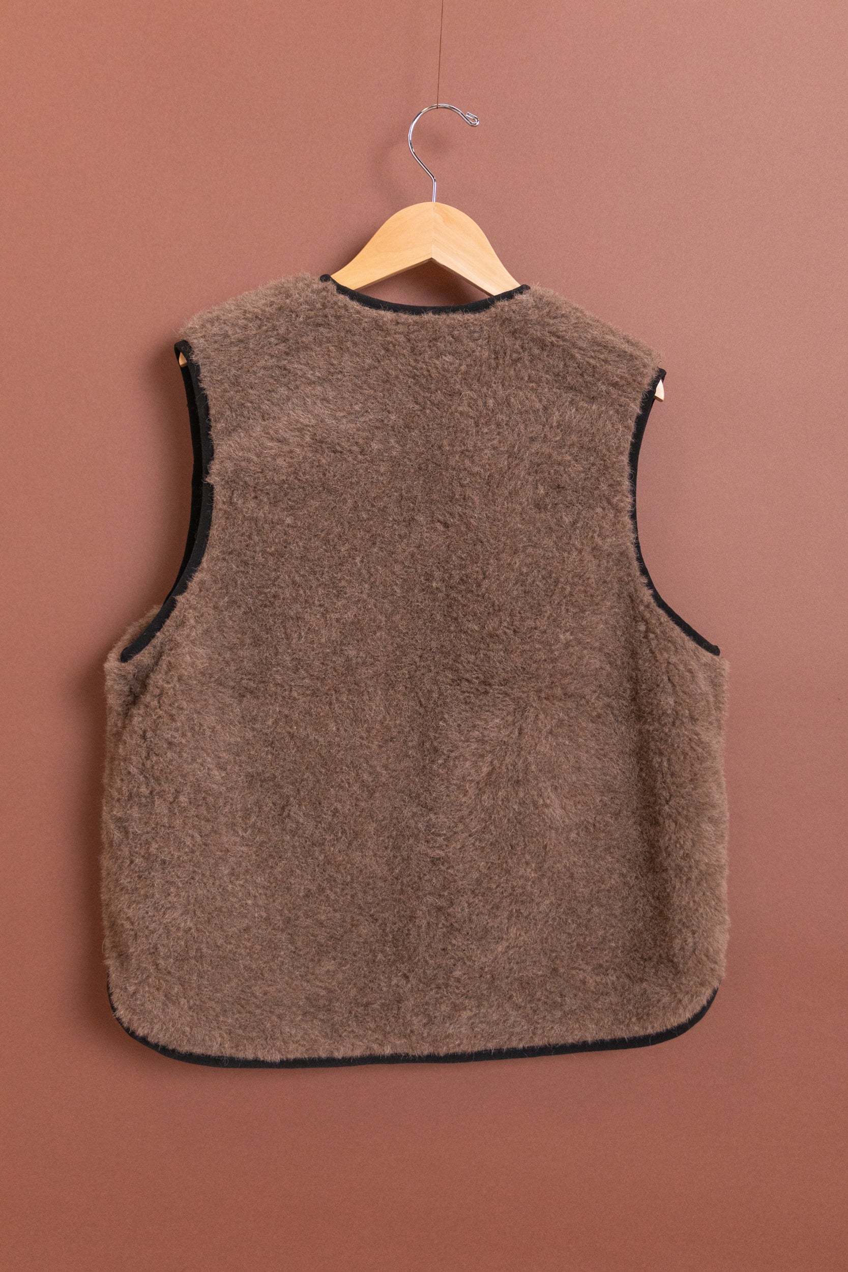 MEN'S STRATUS ALPACA PILE VEST