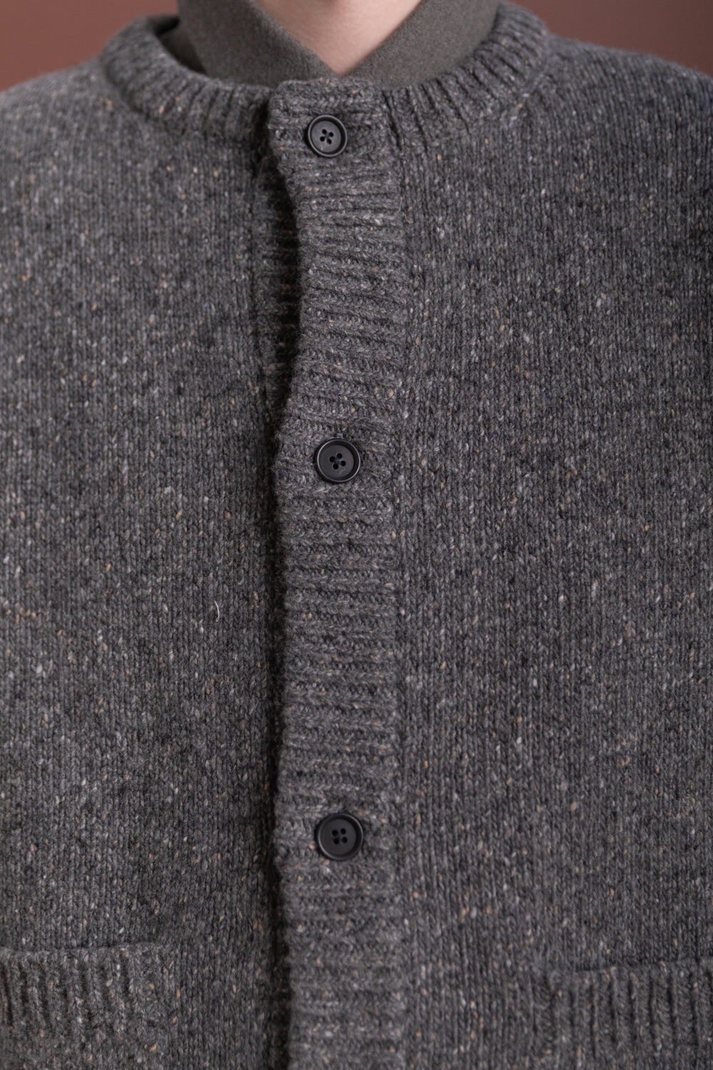 CREWNECK CARDIGAN IN HEATHER GREY WOOL TWEED