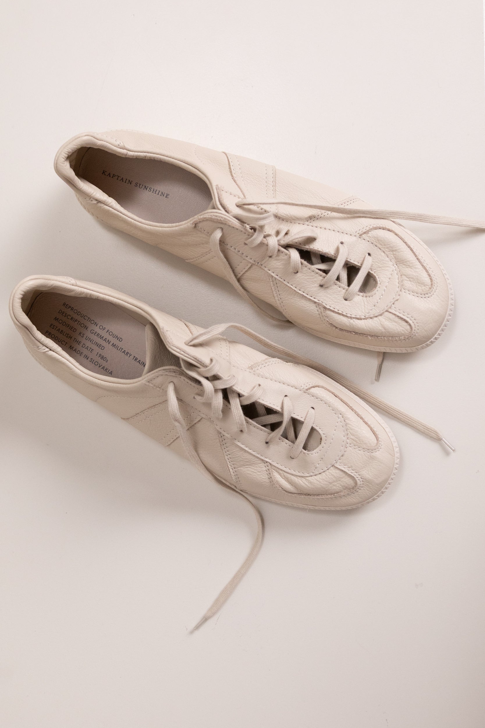 KAPTAIN SUNSHINE TRAINER IN UNLINED PANNA LEATHER