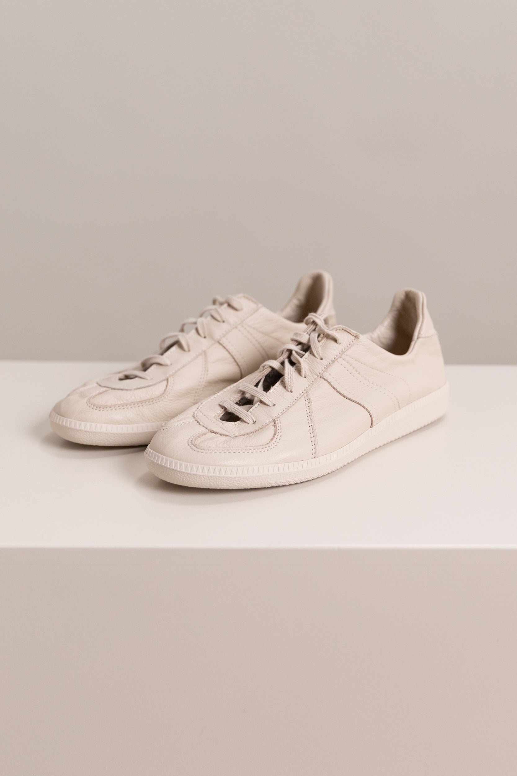 KAPTAIN SUNSHINE TRAINER IN UNLINED PANNA LEATHER