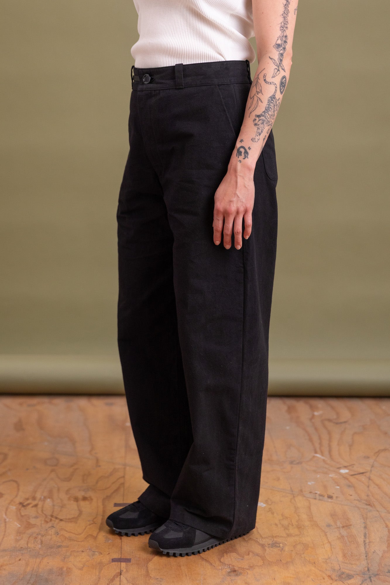 RO P4 HIGH WIDE PANT IN BLACK WAX