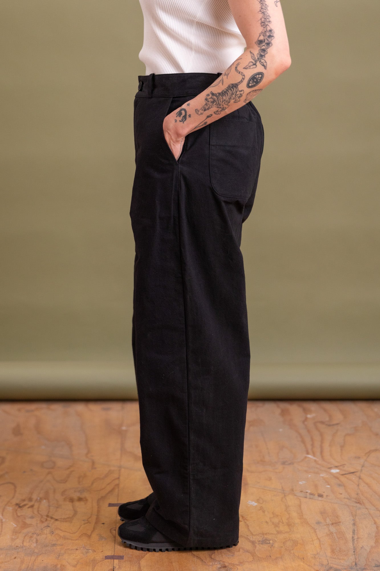 RO P4 HIGH WIDE PANT IN BLACK WAX