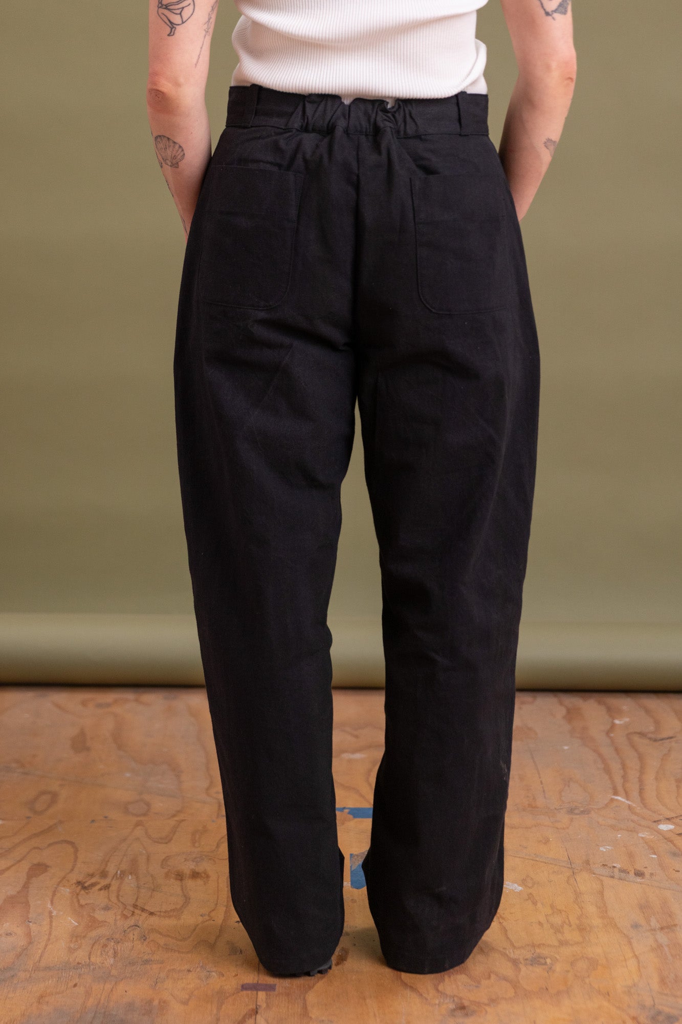 RO P4 HIGH WIDE PANT IN BLACK WAX