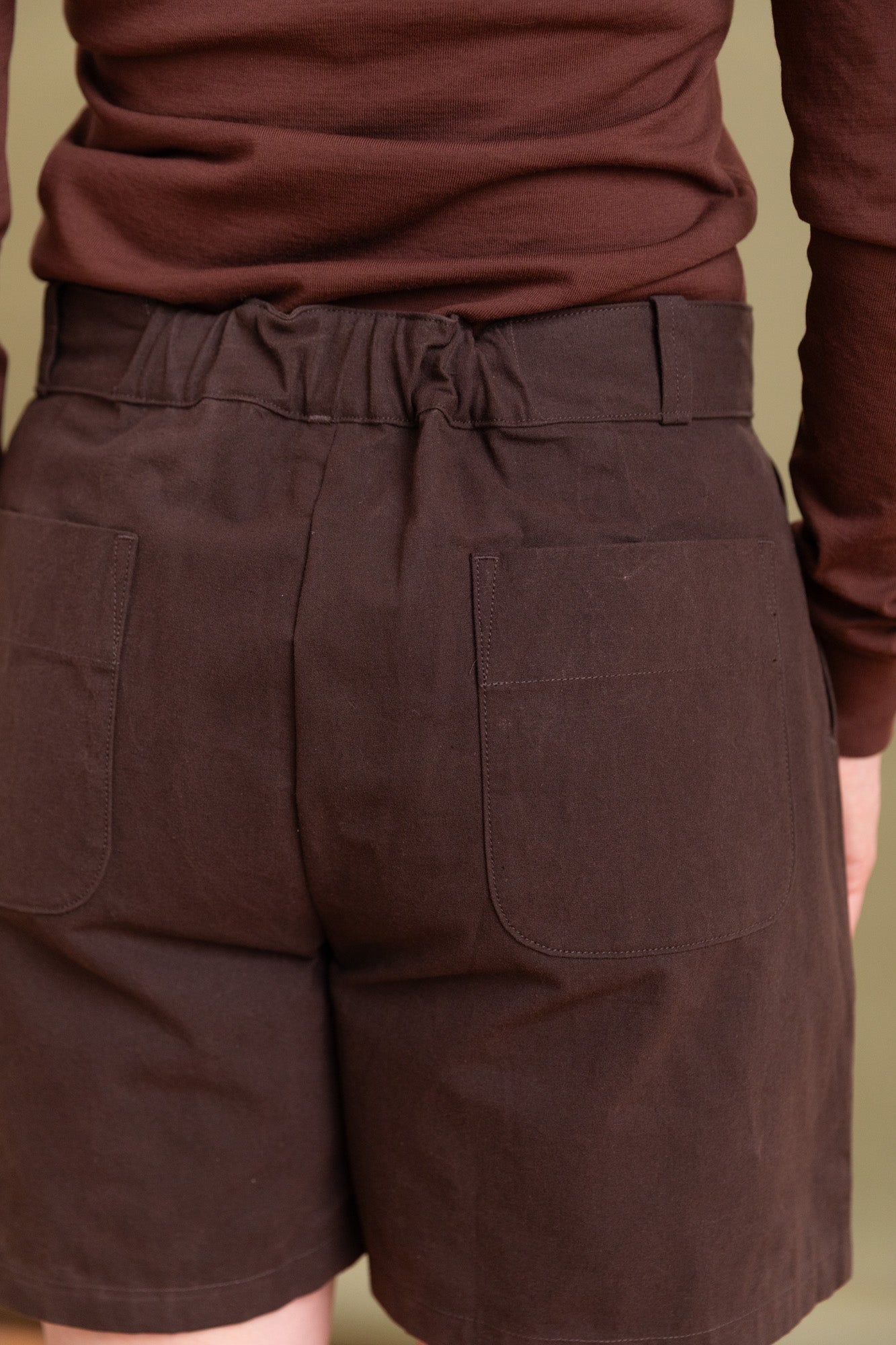 R18 P5 HIGH WIDE SHORT IN BROWN LOAM WAX