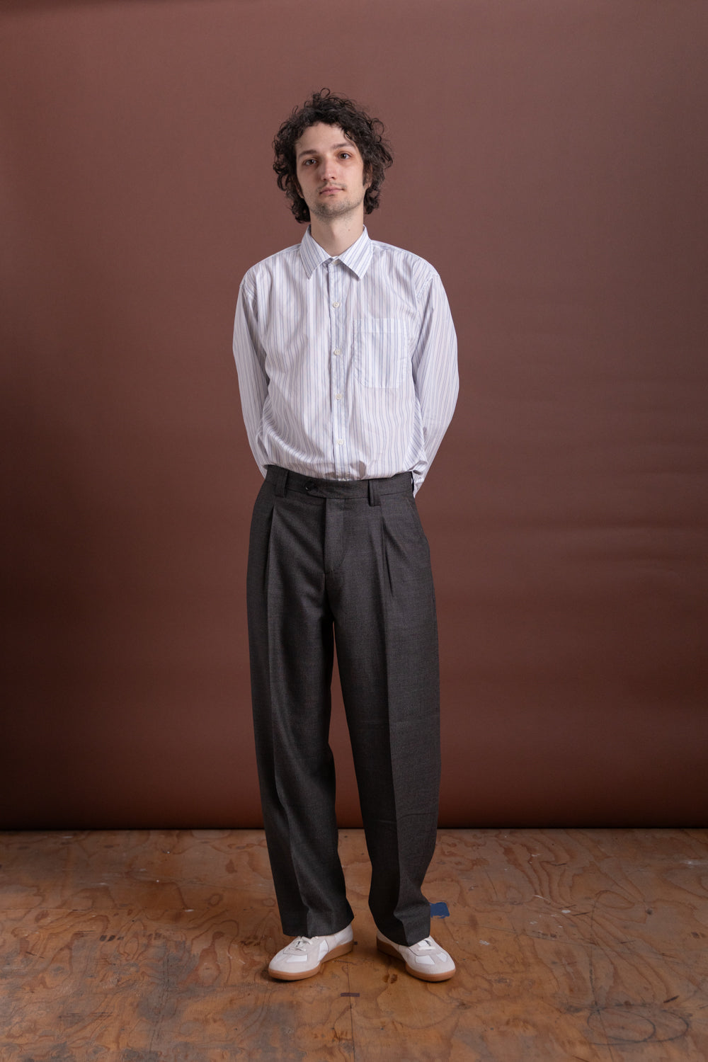 SERVICE TROUSERS IN WARM GREY TWIST WOOL
