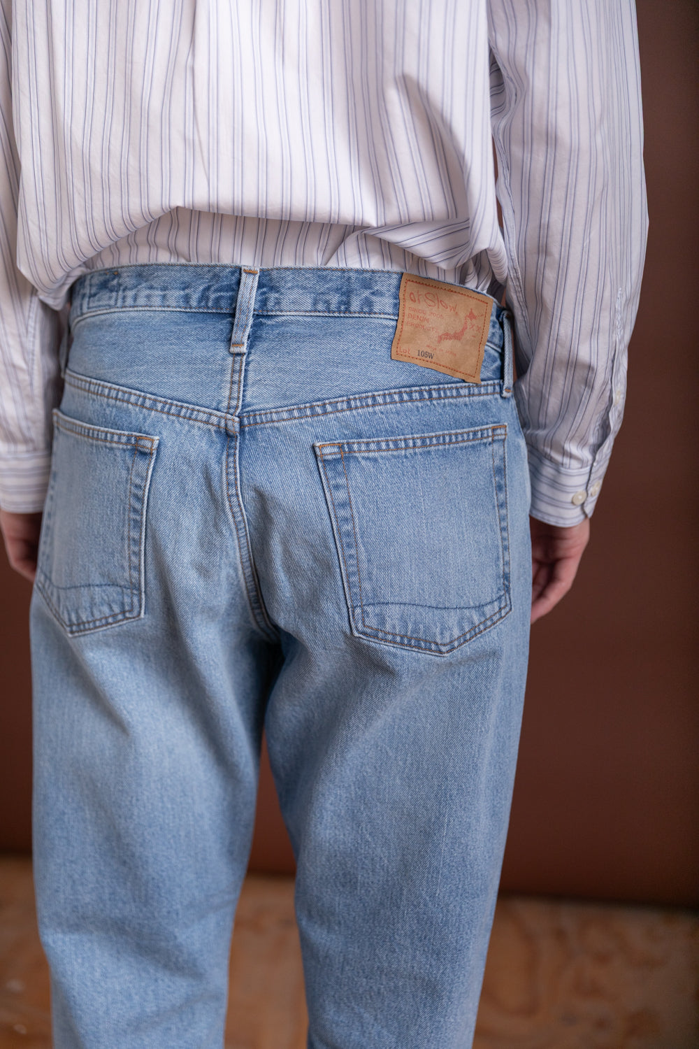 105 90s DENIM IN SKY BLUE