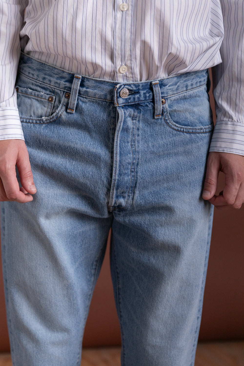 105 90s DENIM IN SKY BLUE