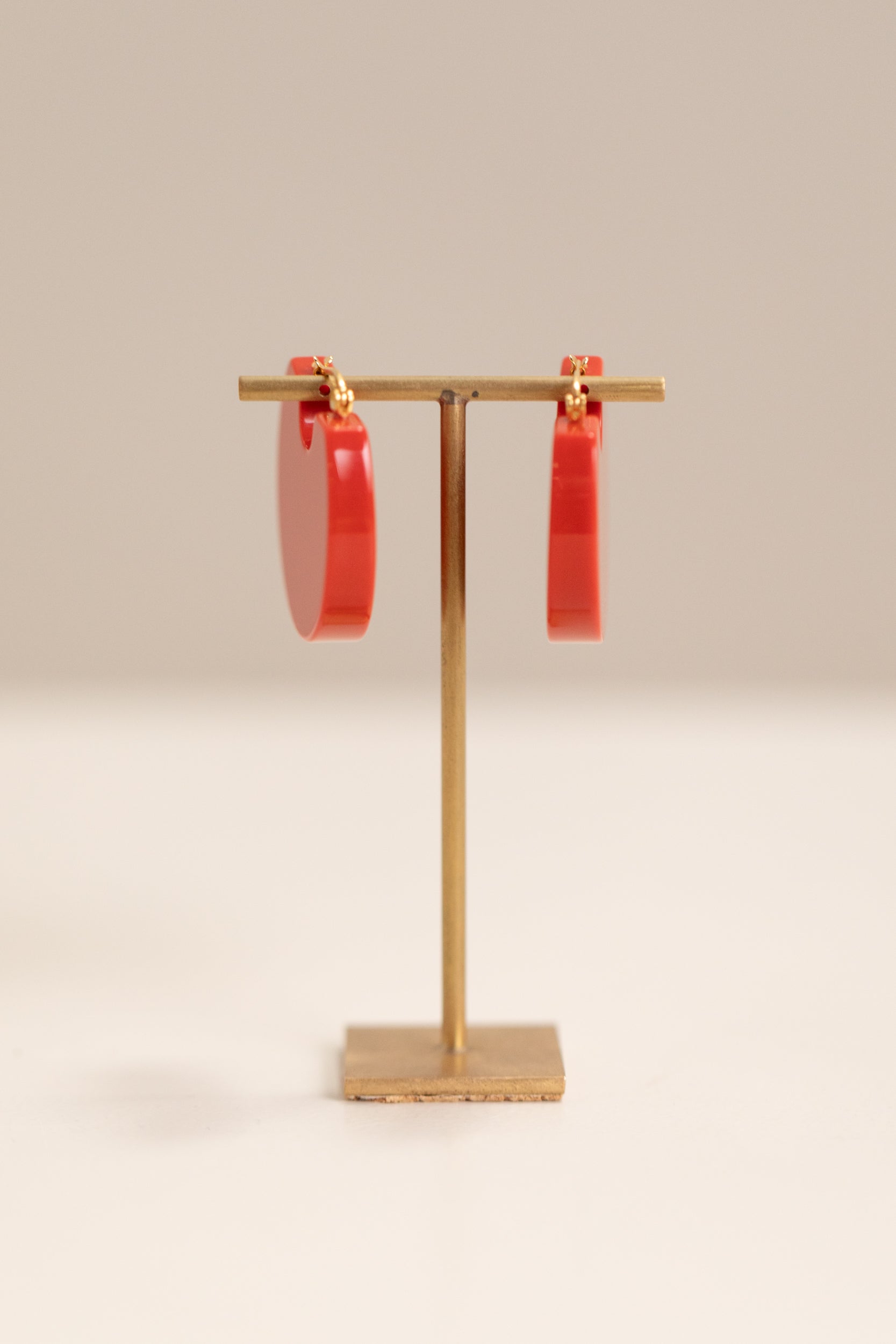 DOMS EARRINGS IN ORANGE