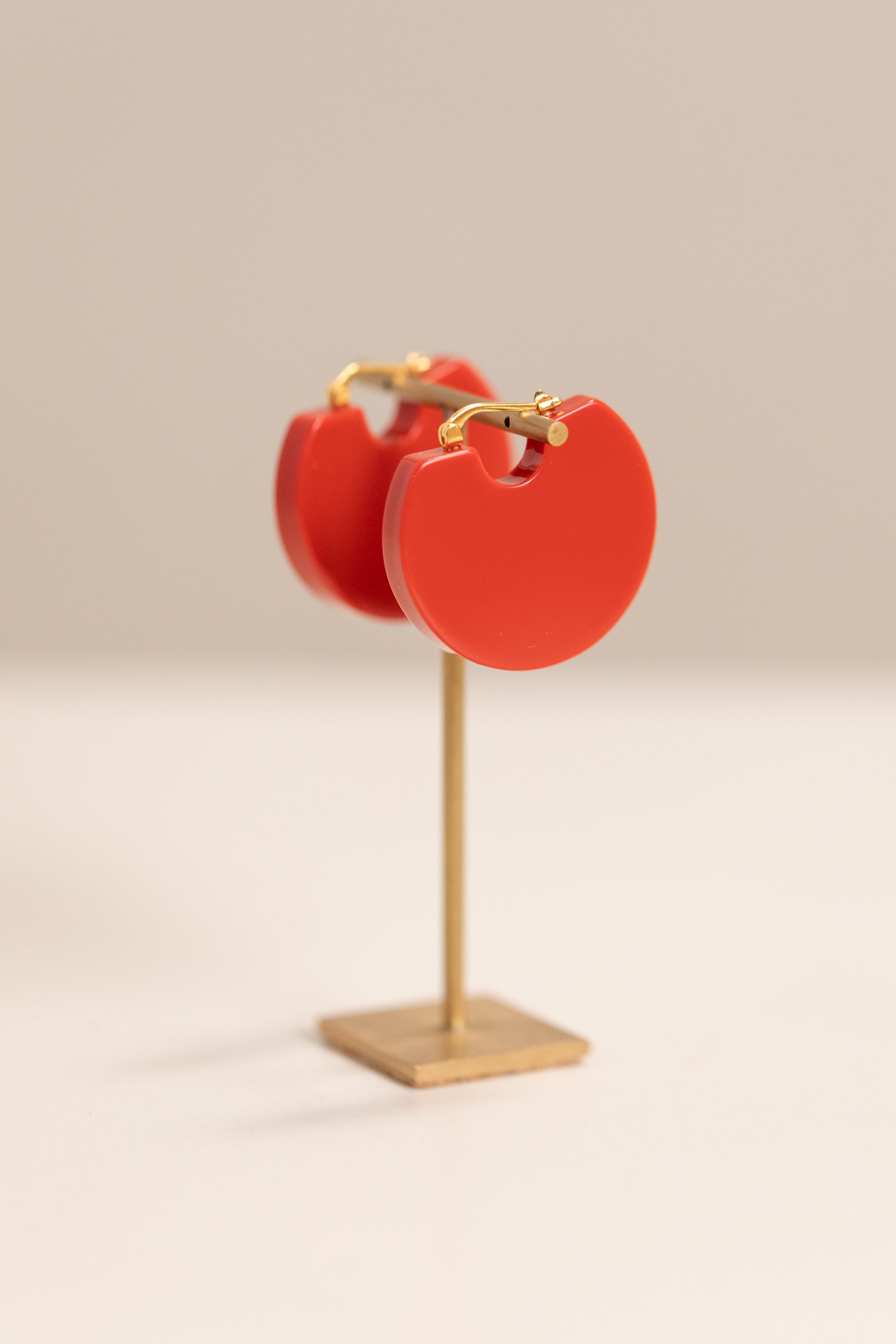 DOMS EARRINGS IN ORANGE