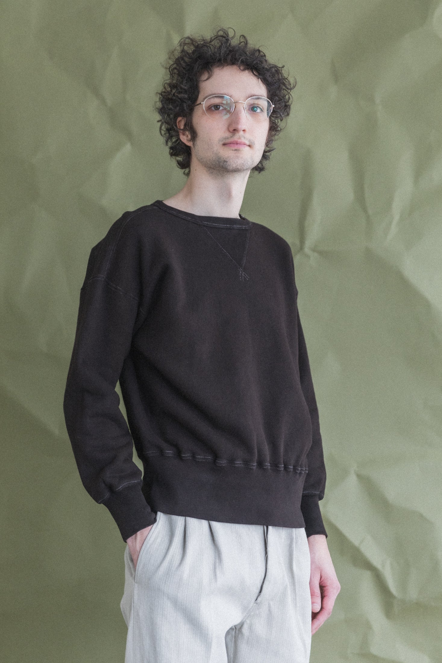 LOT 603 SWEATSHIRT IN MUD DYED BROWN