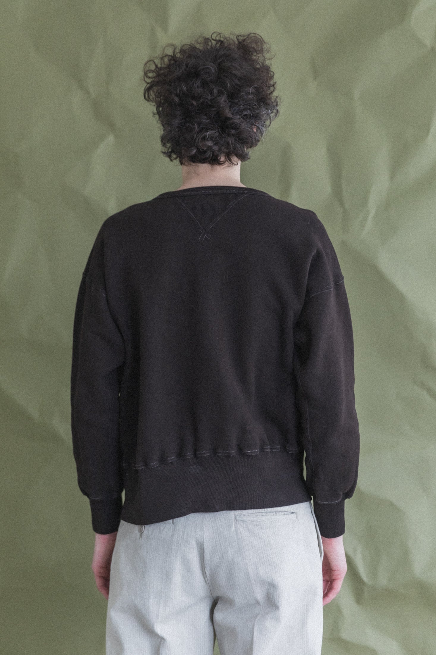 LOT 603 SWEATSHIRT IN MUD DYED BROWN