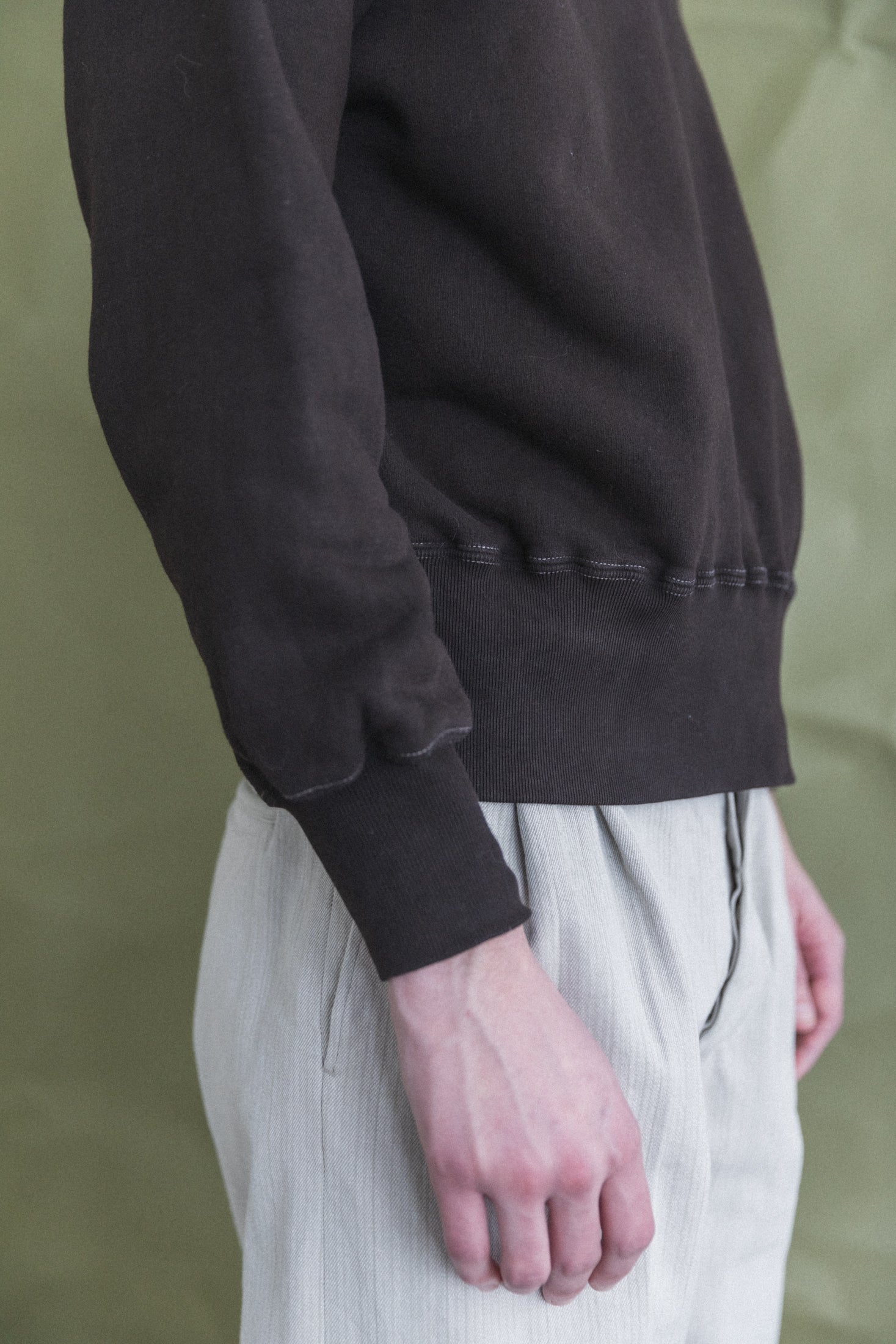 LOT 603 SWEATSHIRT IN MUD DYED BROWN