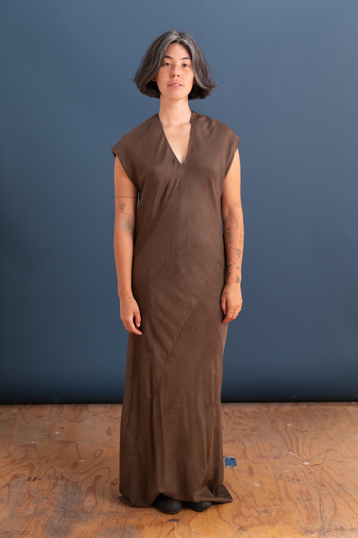 INFINITE DRESS IN MUD DYED BROWN