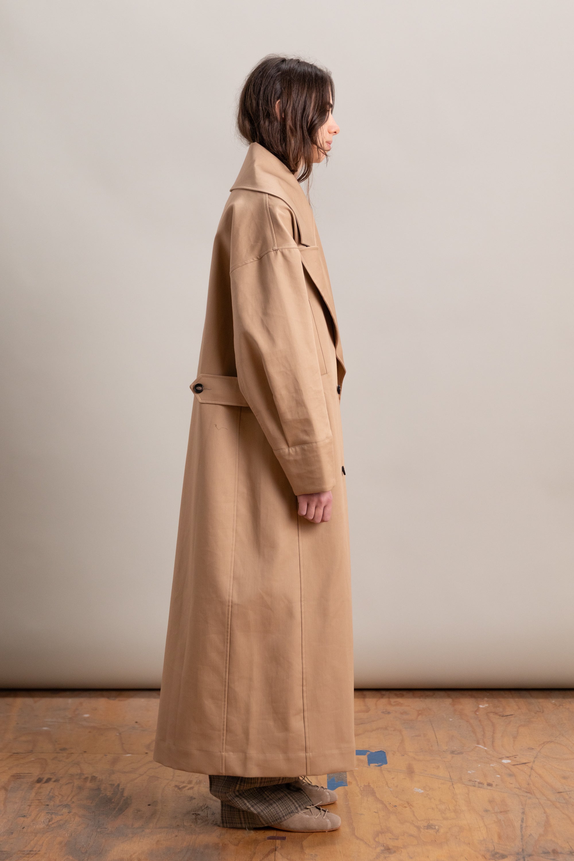 AGNES DOUBLE BREASTED MAC IN NUTMEG COTTON GABARDINE