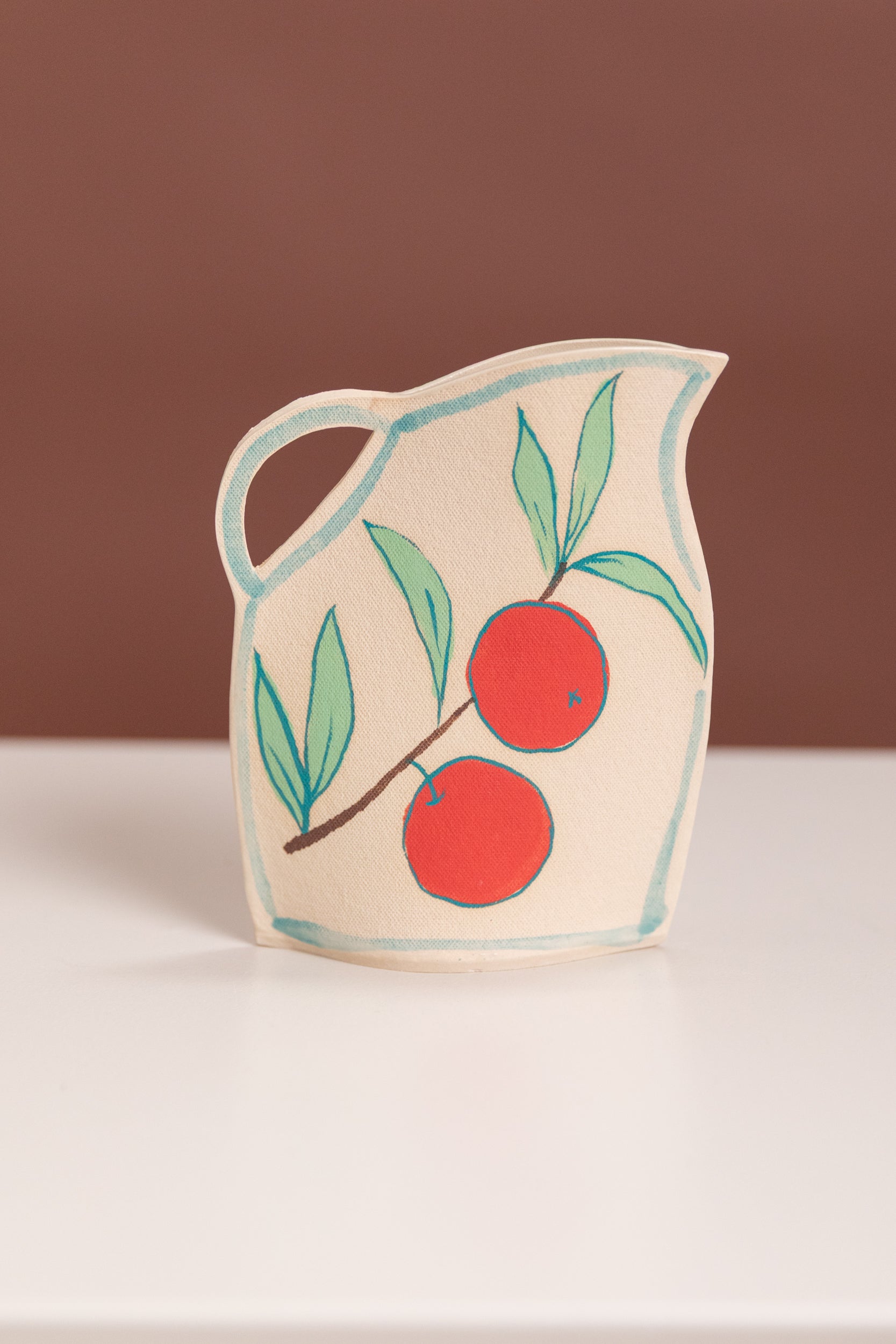 APPLE VASE