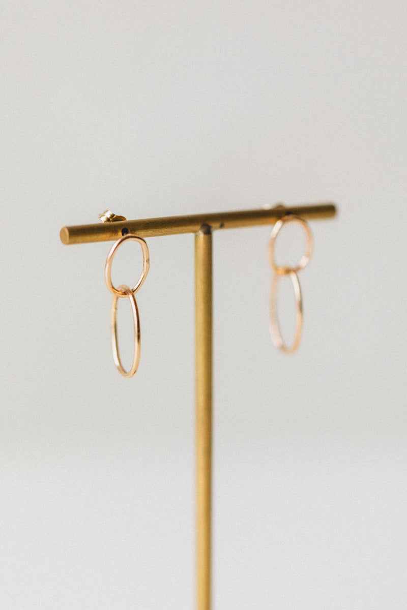 SMALL CHAIN EARRINGS IN 14K GOLD