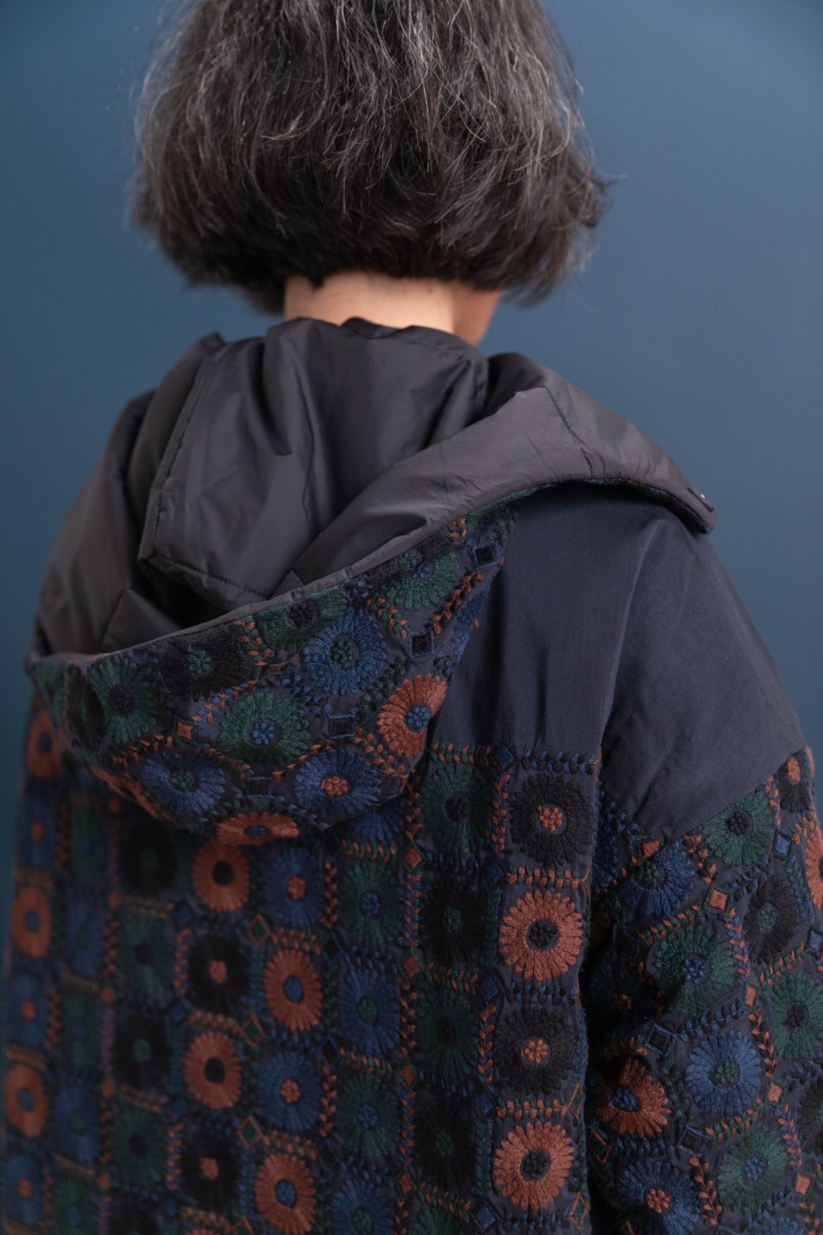 EMBROIDERY COAT IN GREEN
