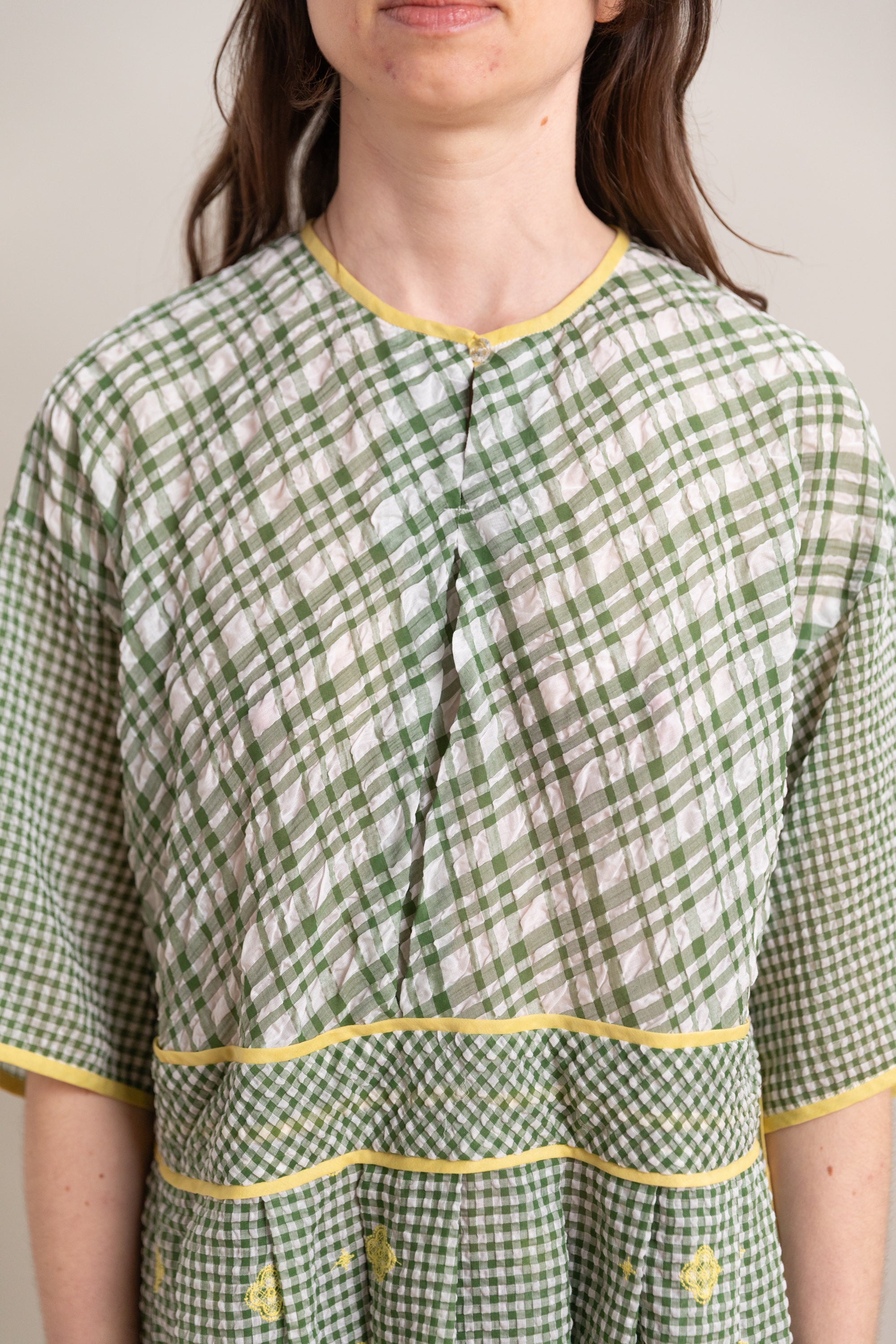 EMBROIDERY DRESS IN GREEN