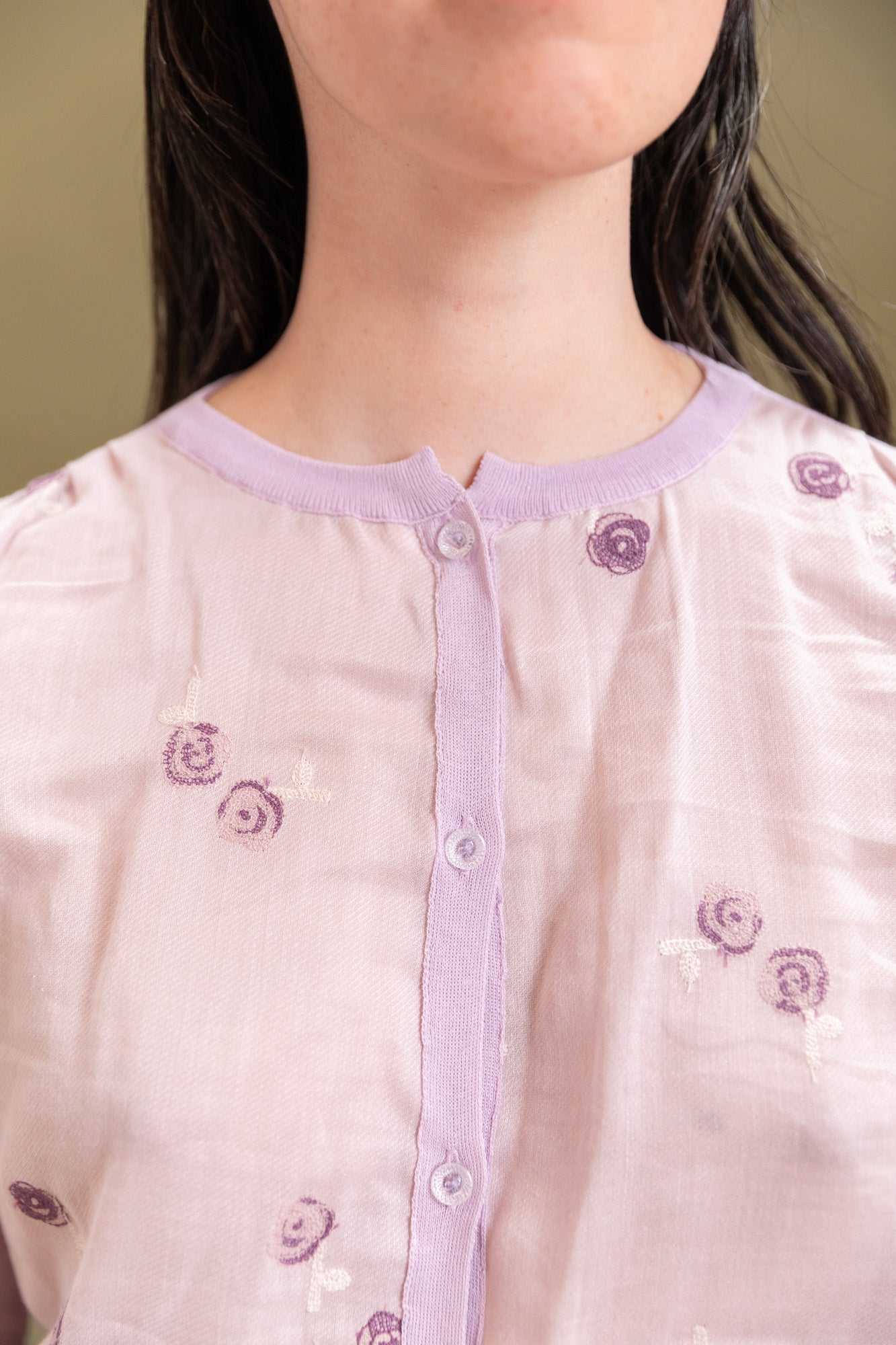 KNIT CARDIGAN WITH EMBROIDERY IN LIGHT PINK