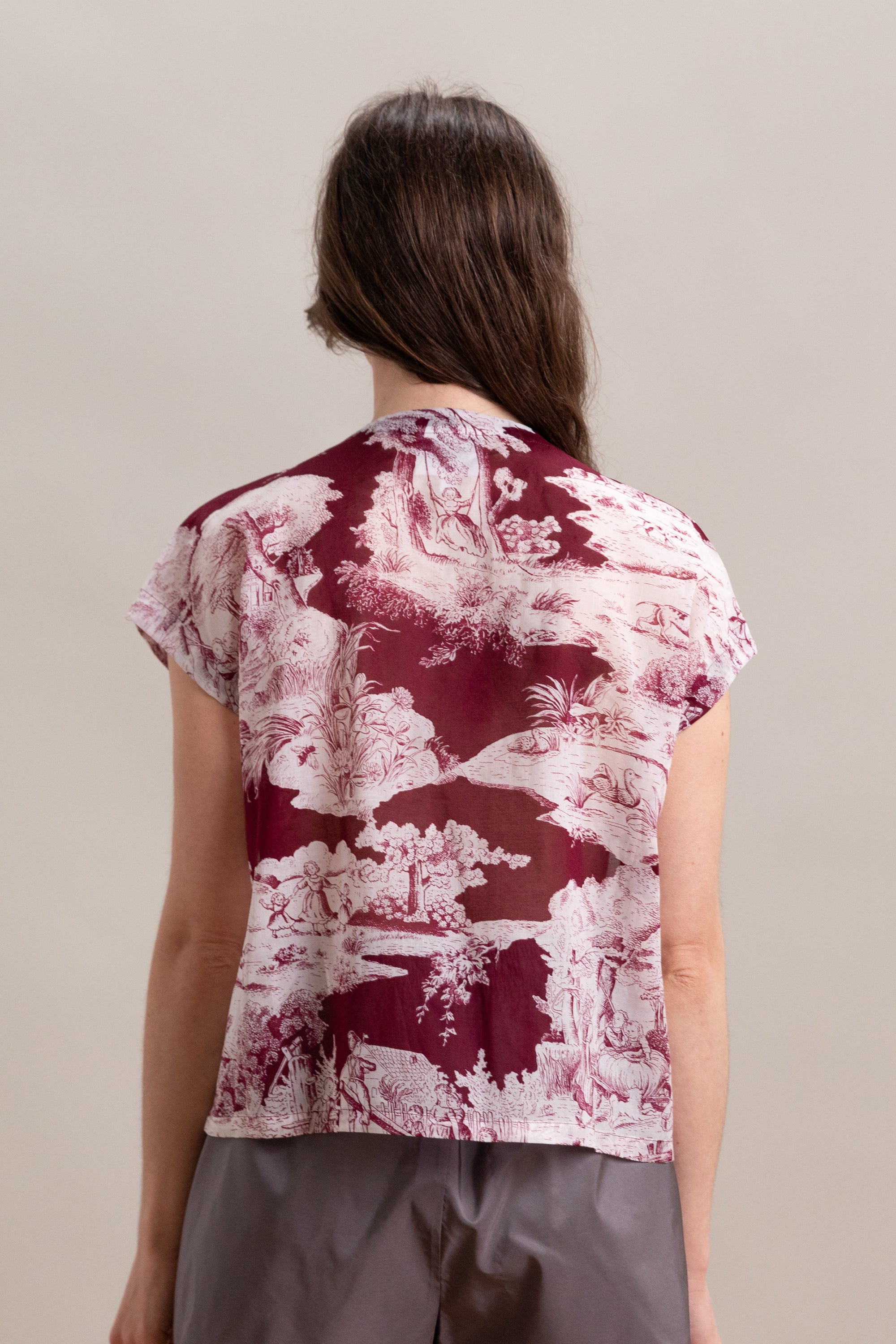 PRINTED TOP IN WINE