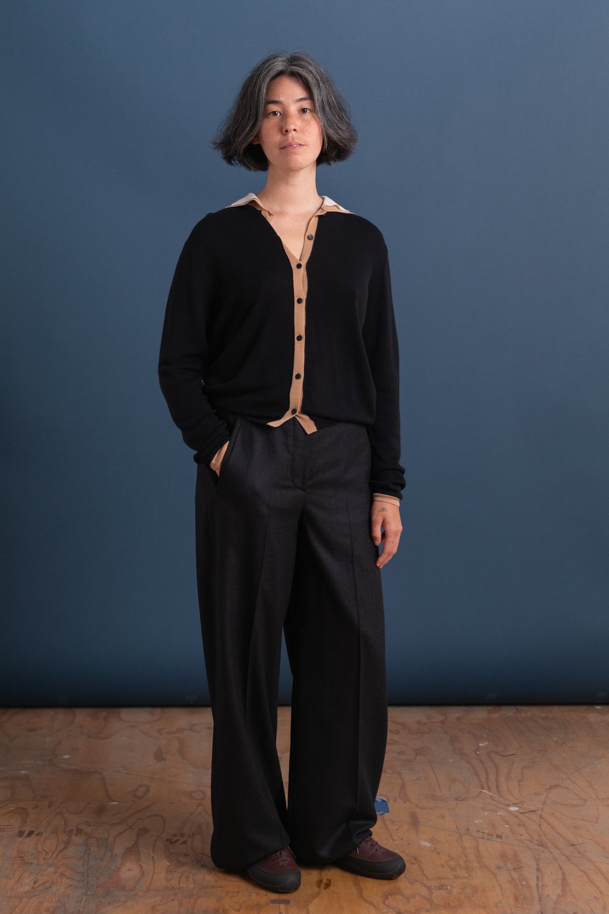 WOOL KNIT POLO CARDIGAN IN BLACK