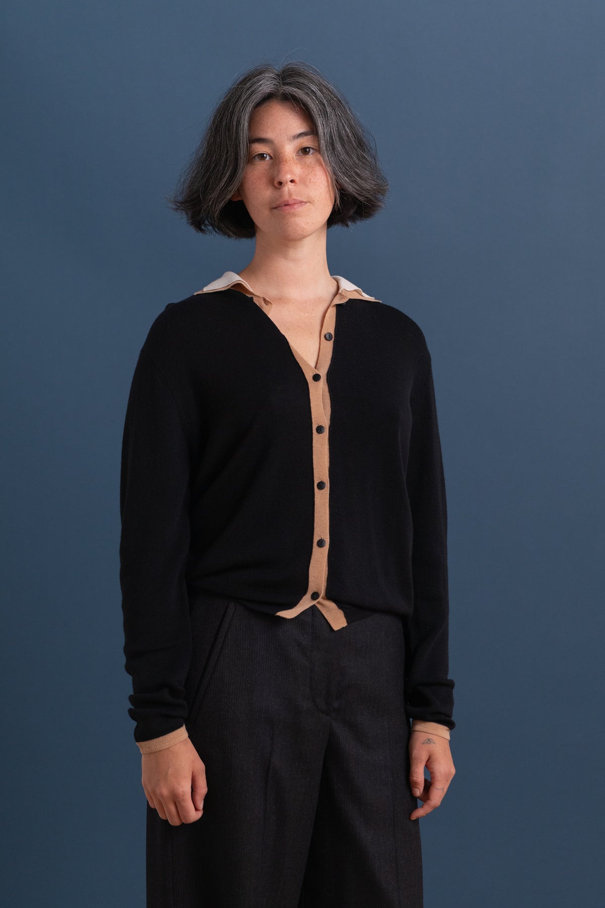 WOOL KNIT POLO CARDIGAN IN BLACK