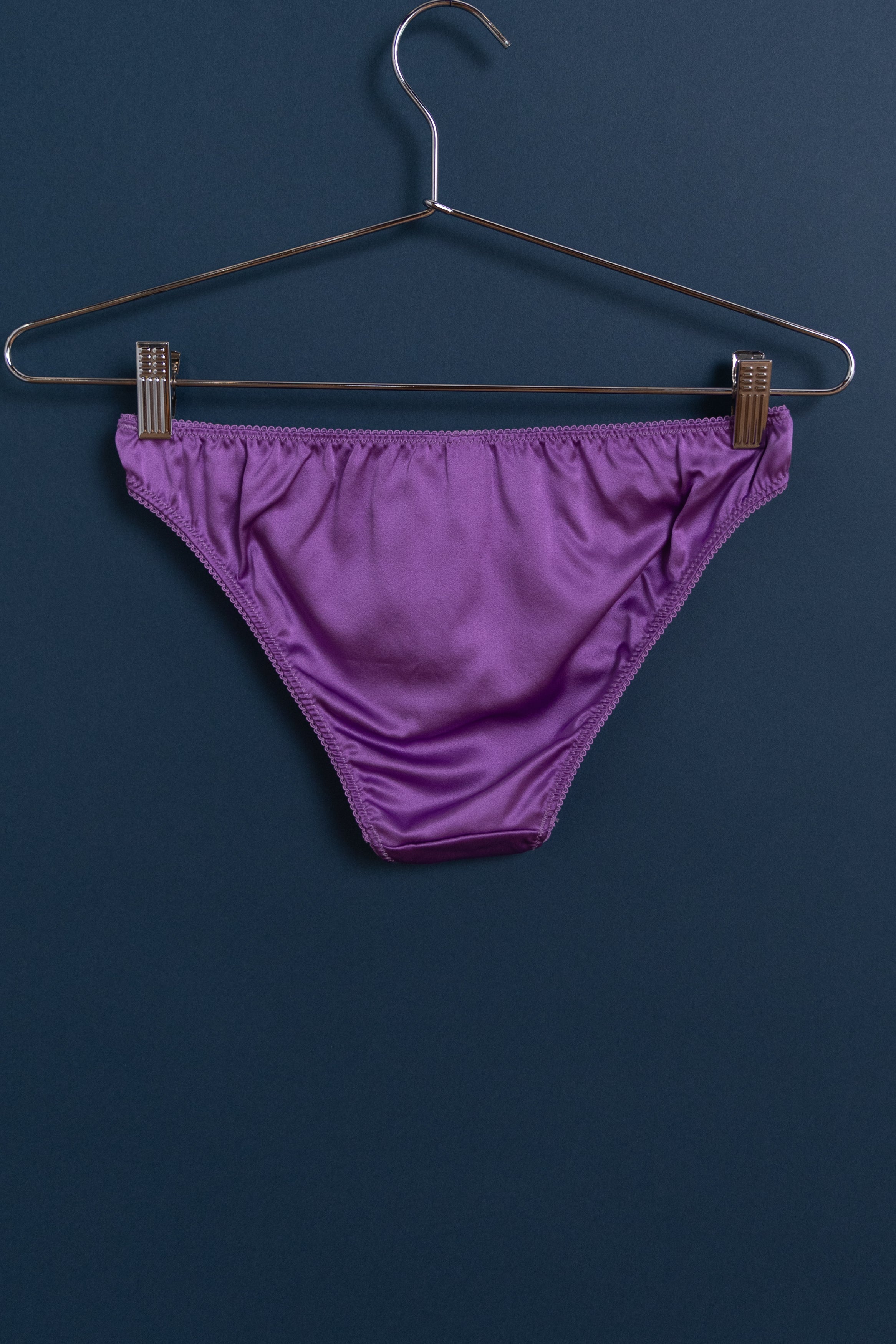 GWYNETH PANTY IN VIOLA