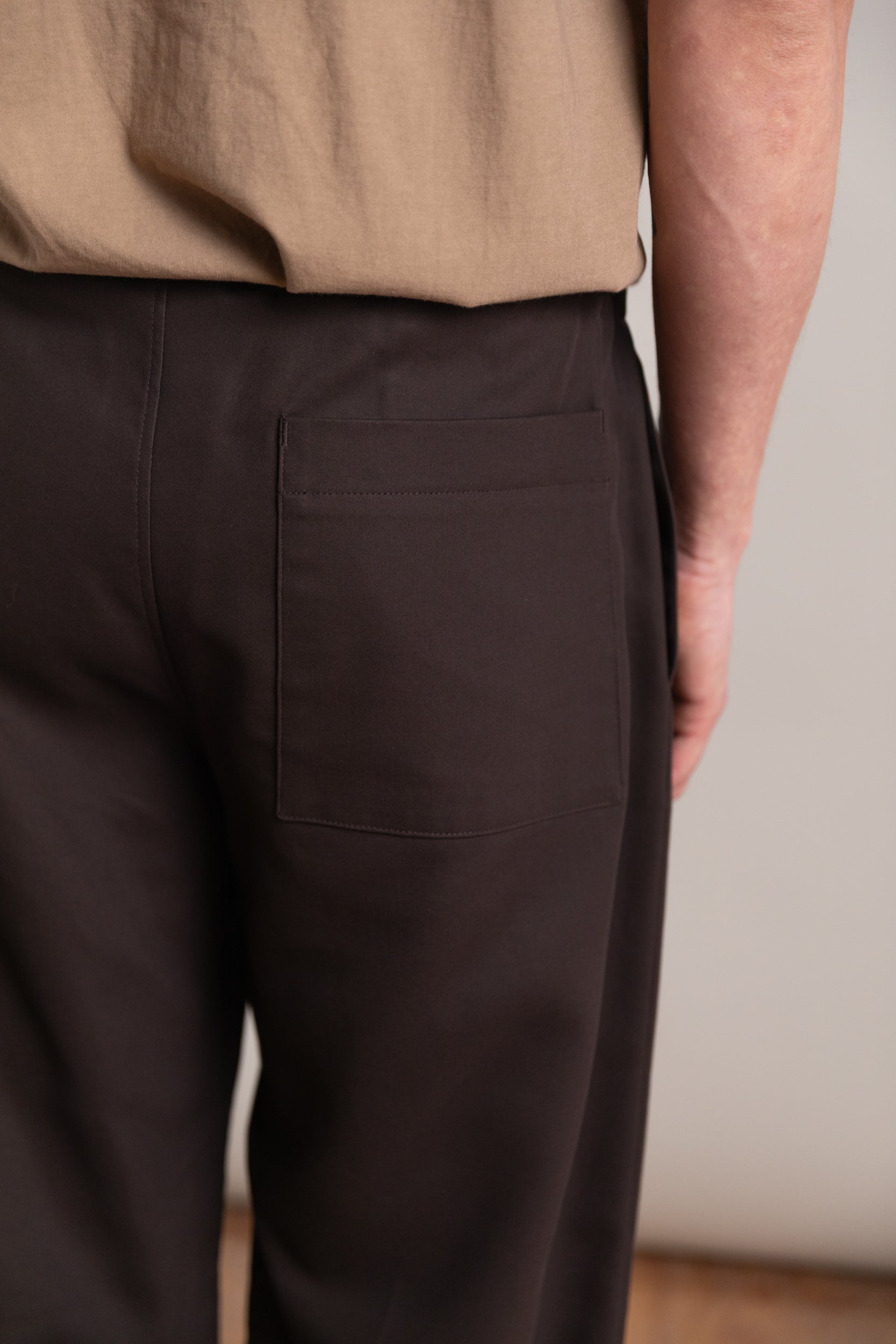 REPOS PANT IN BROWN DOUBLE CLOTH