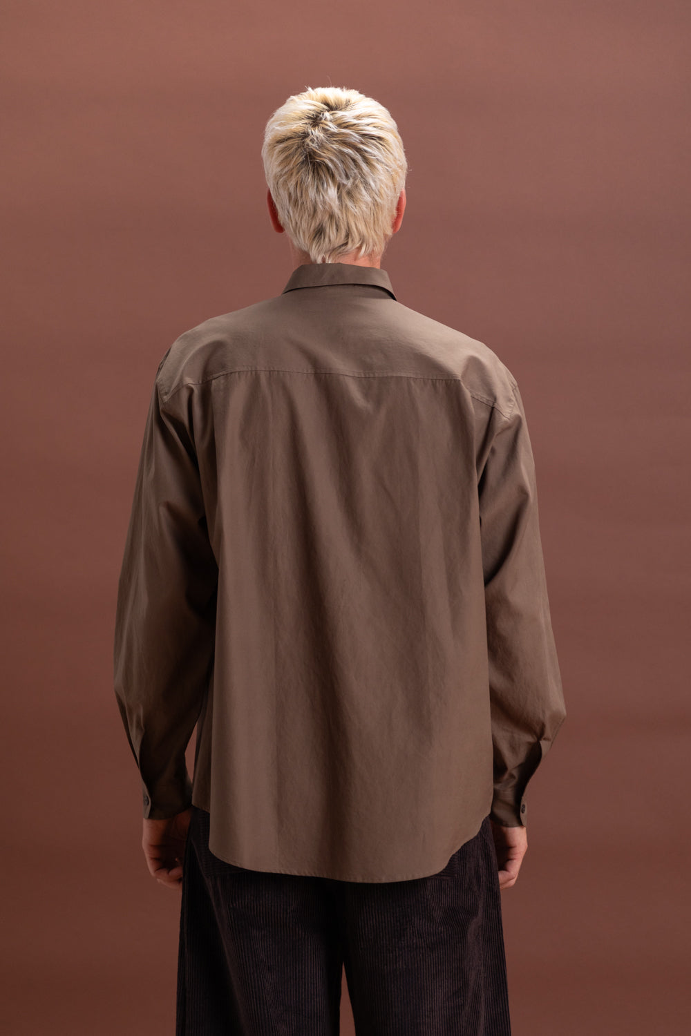 WASHED FINX TWILL BIG SHIRT(BROWN／3) WASHED FINX TWILL BIG SHIRT IN BROWN