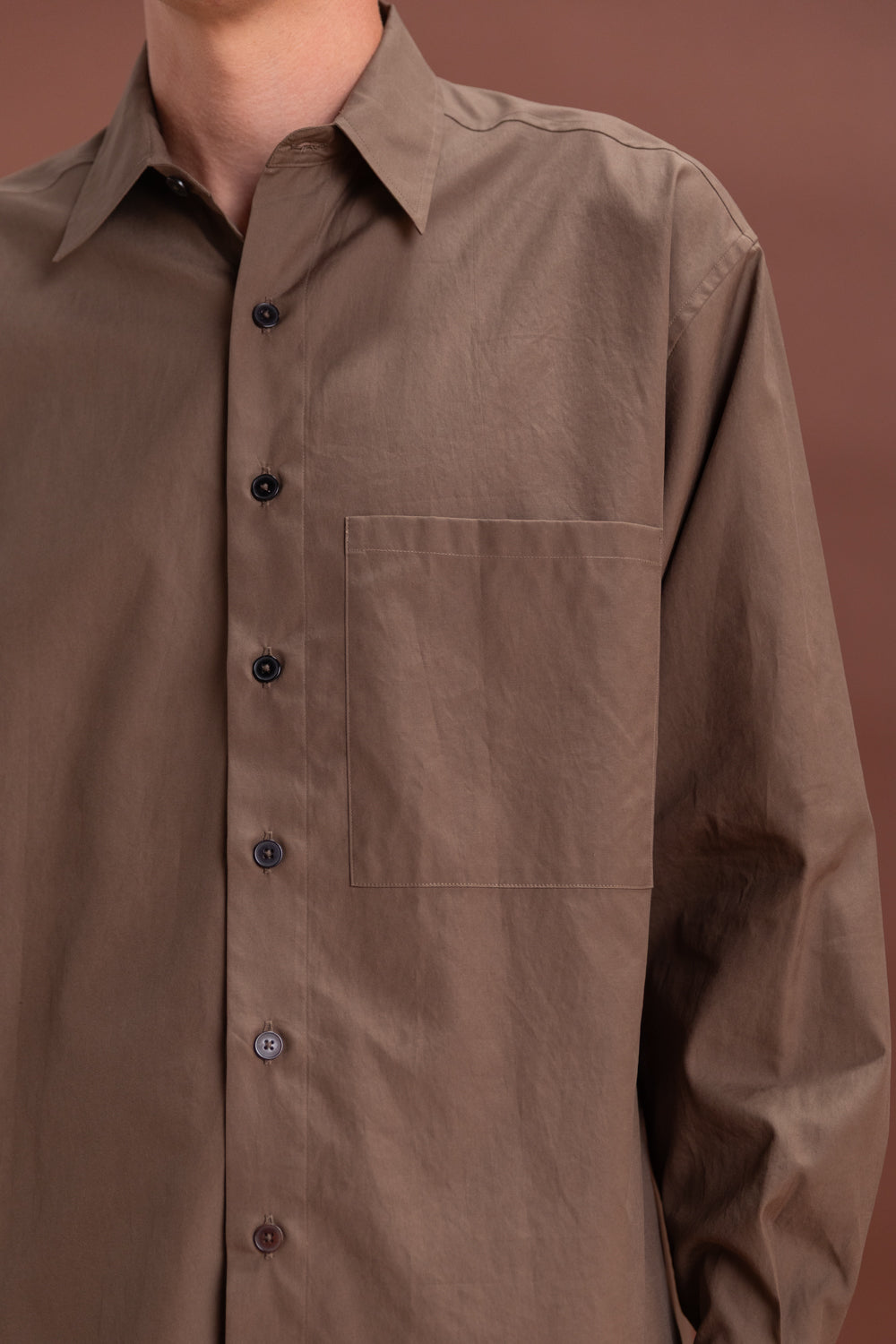 WASHED FINX TWILL BIG SHIRT IN BROWN