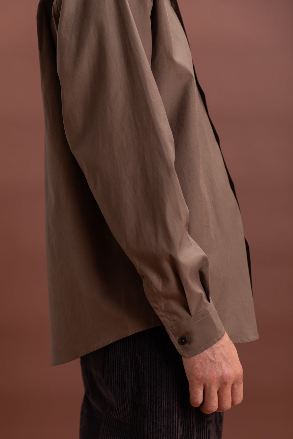 WASHED FINX TWILL BIG SHIRT IN BROWN