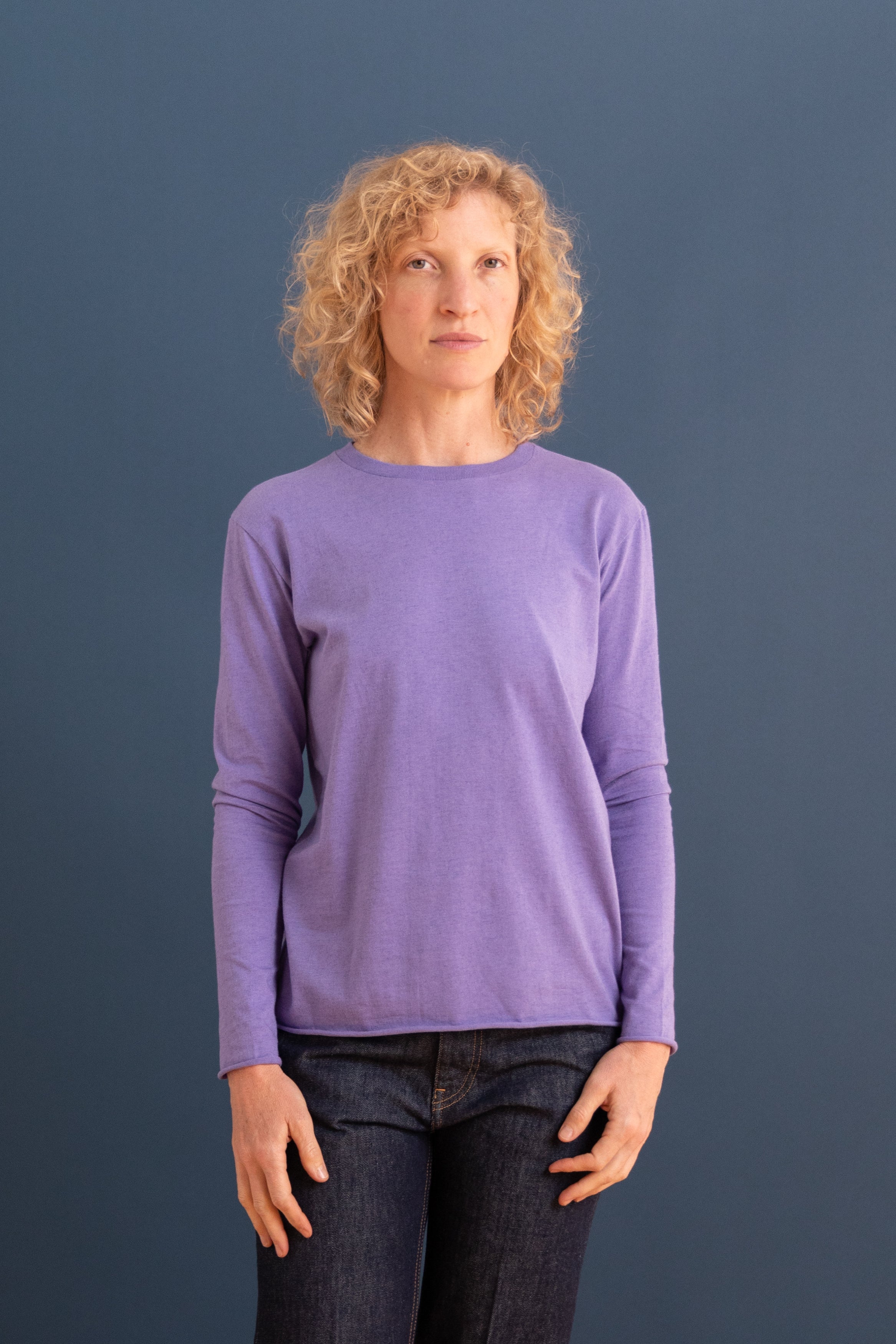 BRUSHED ORGANIC COTTON CASHMERE JERSEY LONG SLEEVE TEE IN LIGHT PURPLE