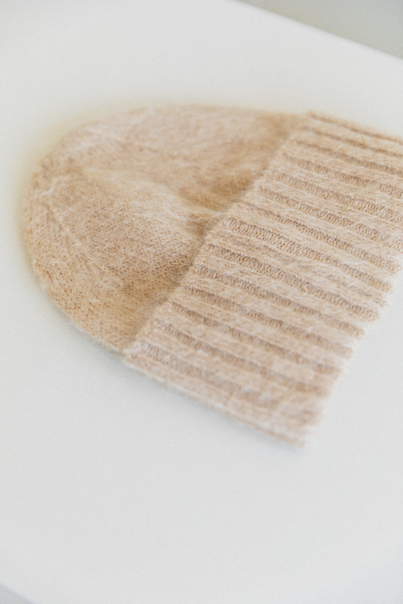 BRUSHED SUPER KID MOHAIR KNIT CAP