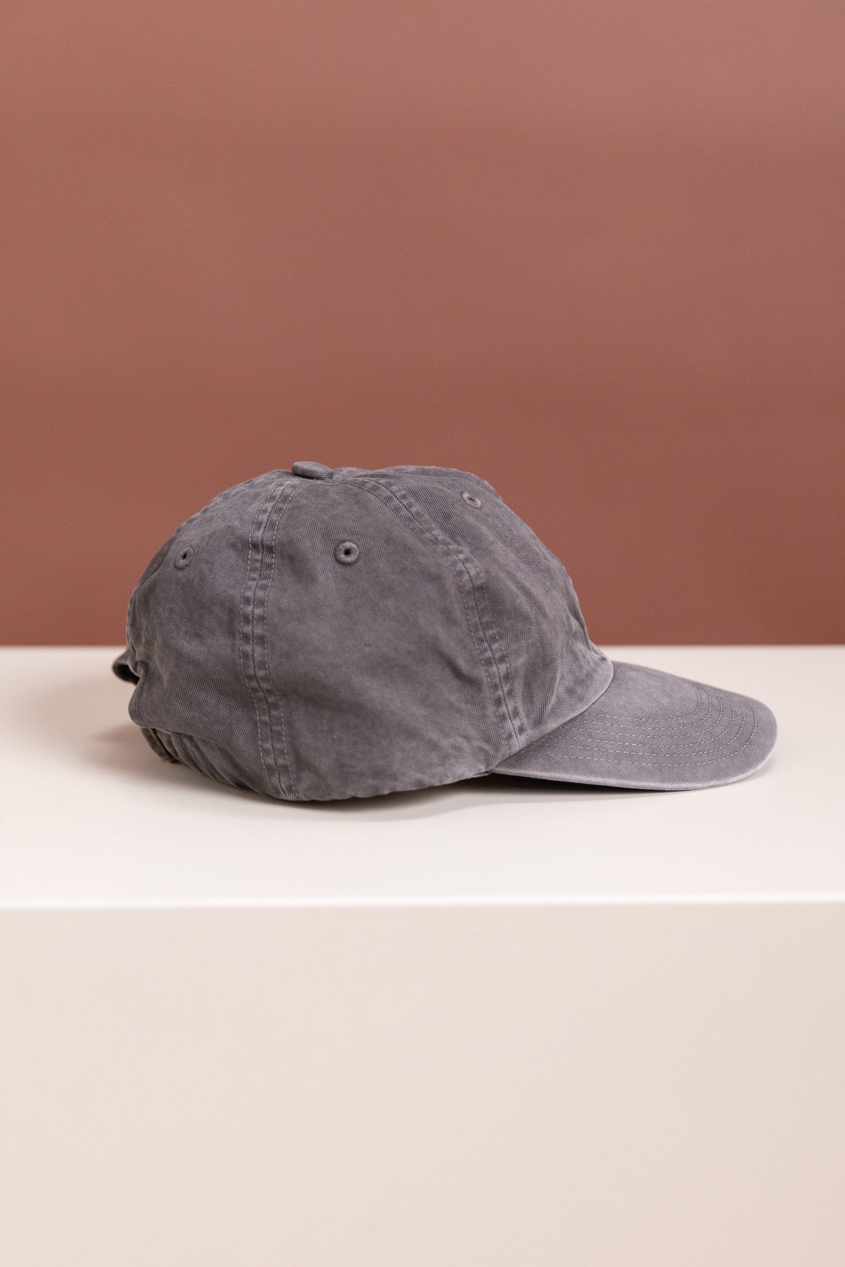 PRODUCT DYED FINX CHINO CAP MADE BY KIJIMATAKAYUKI IN DUSTY GRAY