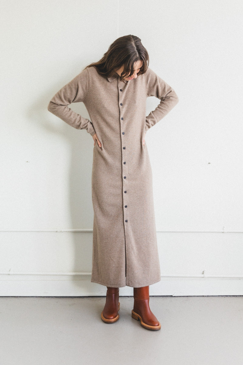 BABY CASHMERE KNIT SHIRT ONE-PIECE IN NATURAL BROWN