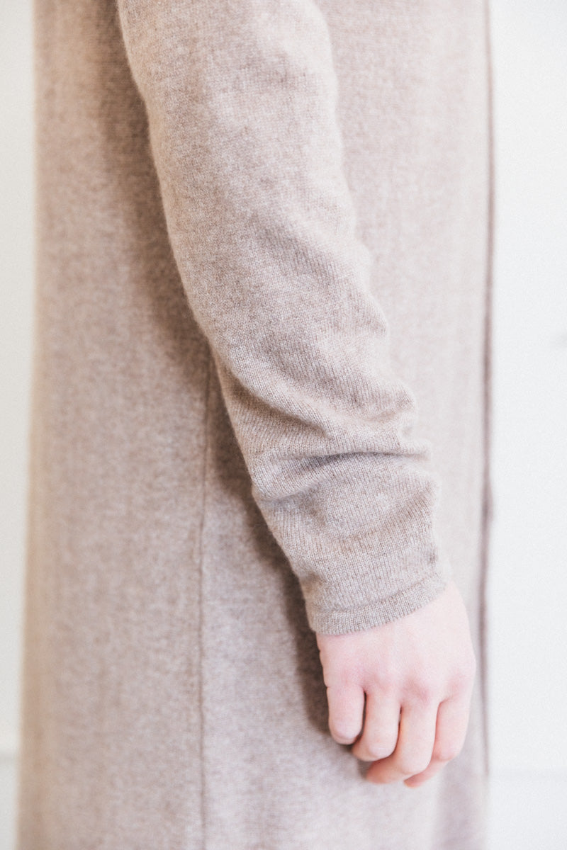 BABY CASHMERE KNIT SHIRT ONE-PIECE IN NATURAL BROWN