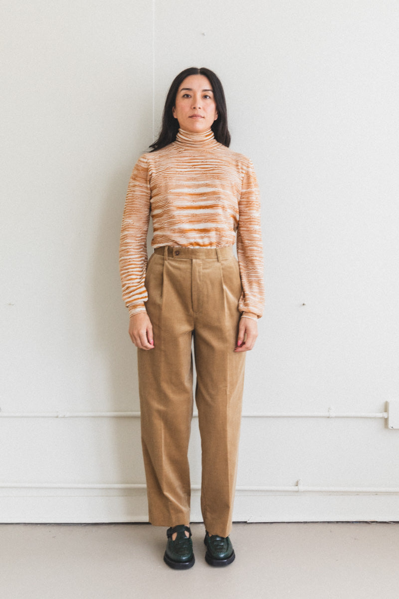 FINX CORDUROY SLACKS IN LIGHT BROWN