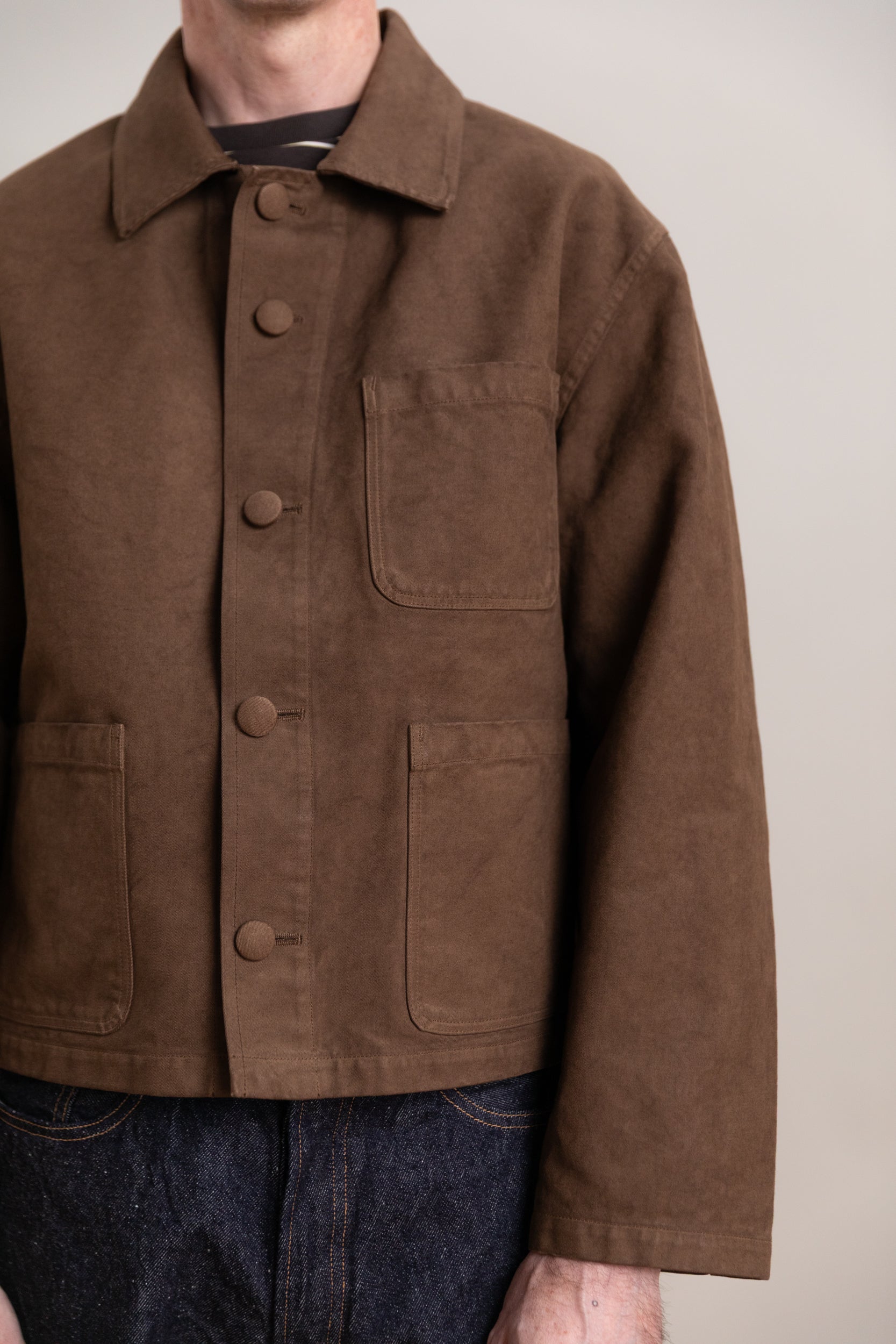 GARMENT-DYED ORGANIC COTTON HEAVY TWILL JACKET IN DARK BROWN