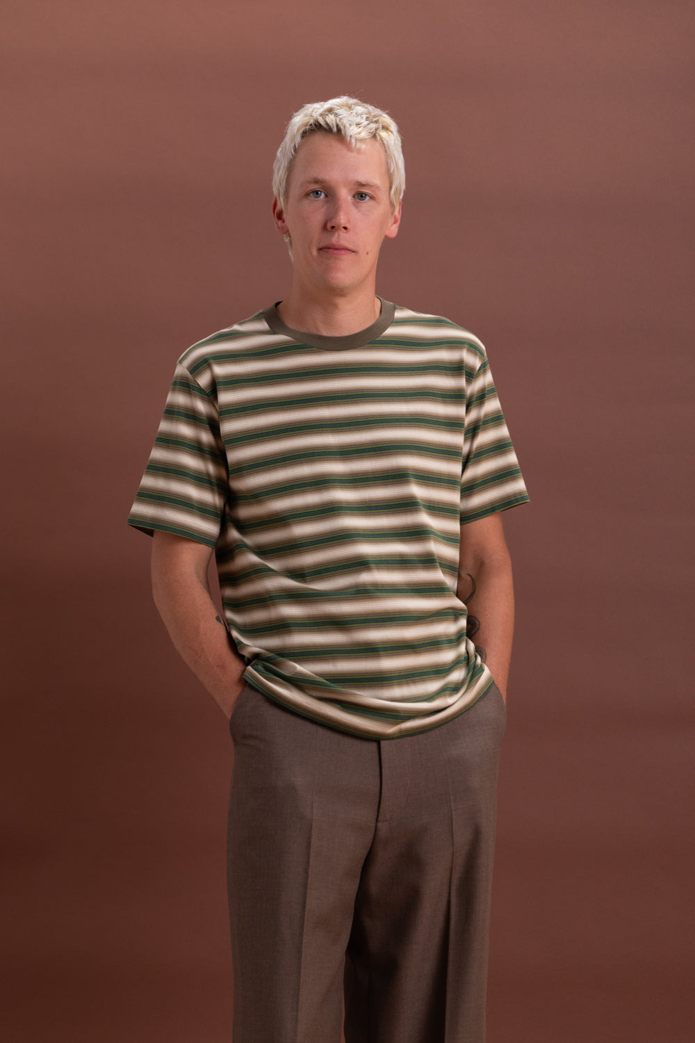 GRADIENT STRIPE JERSEY TEE IN FADE BROWN STRIPE