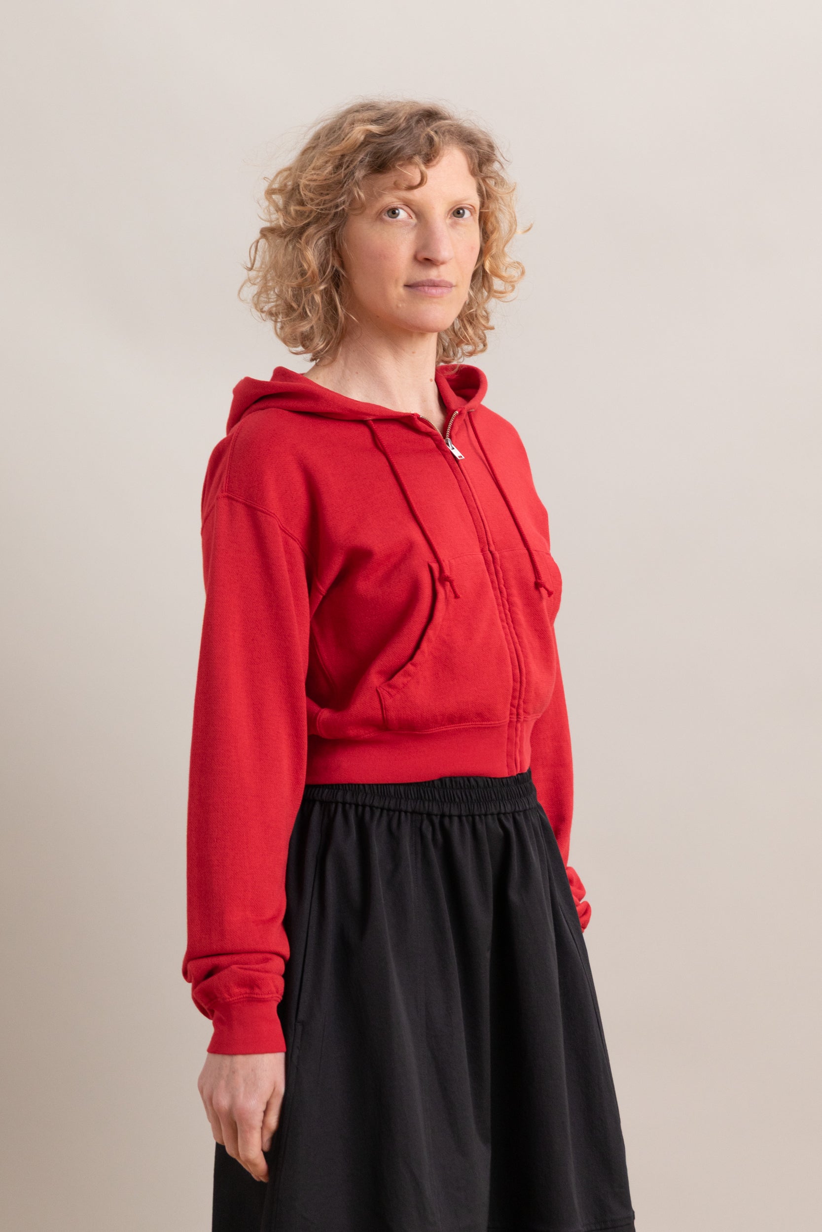 HIGH TWIST LIGHT SWEAT ZIP PARKA IN RED
