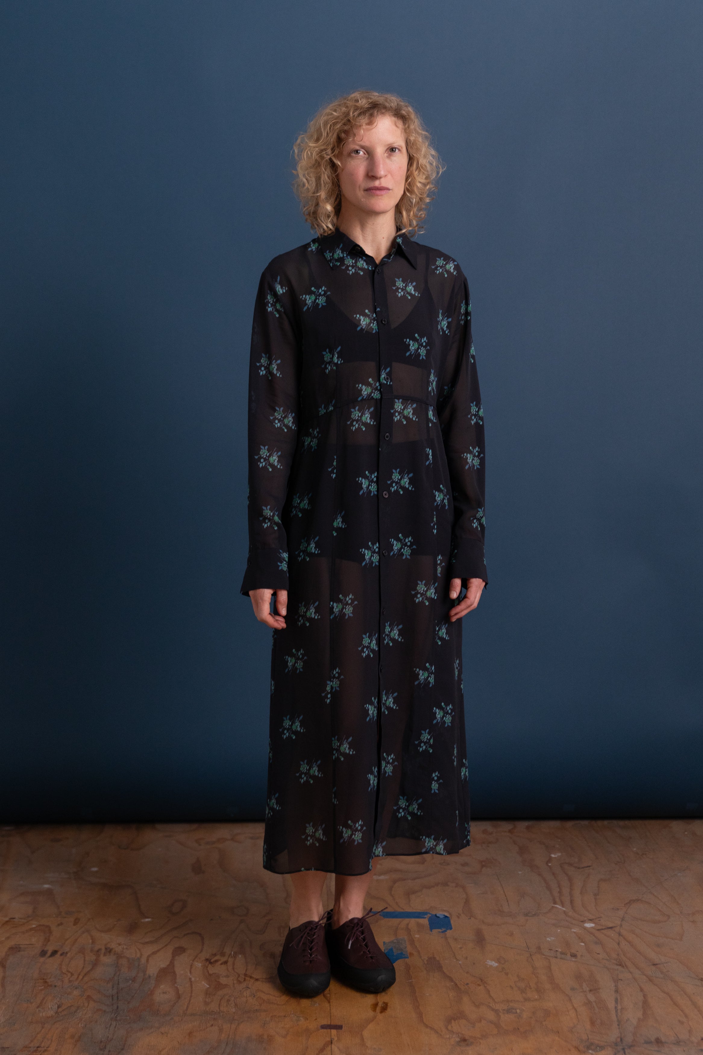 PRINTED AIRY SILK GEORGETTE DRESS IN INK BLACK