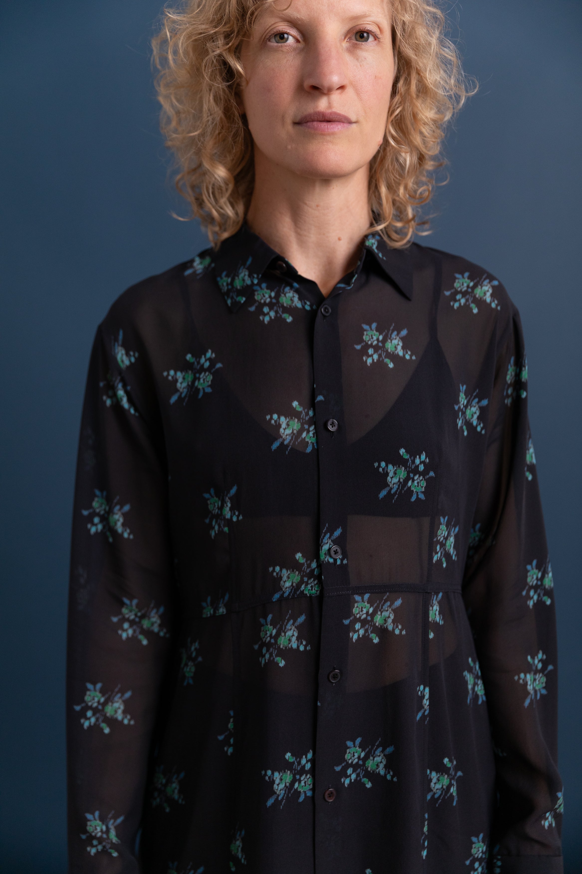 PRINTED AIRY SILK GEORGETTE DRESS IN INK BLACK