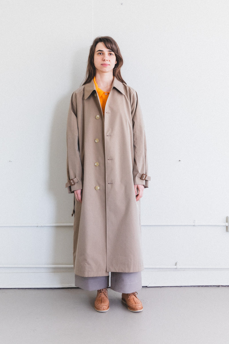 REVERSIBLE FINX POLY WEATHER SOUTIEN COLLAR COAT IN BROWN CHAMBRAY