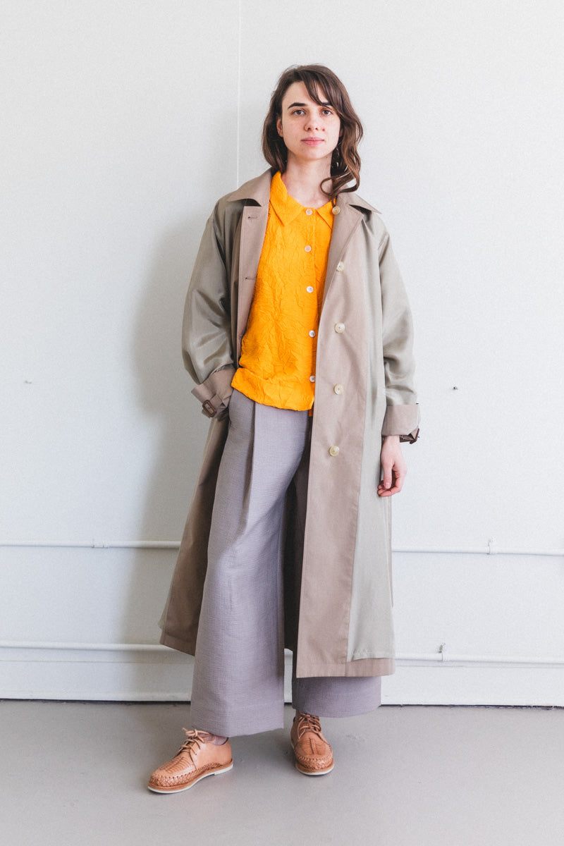 REVERSIBLE FINX POLY WEATHER SOUTIEN COLLAR COAT IN BROWN CHAMBRAY