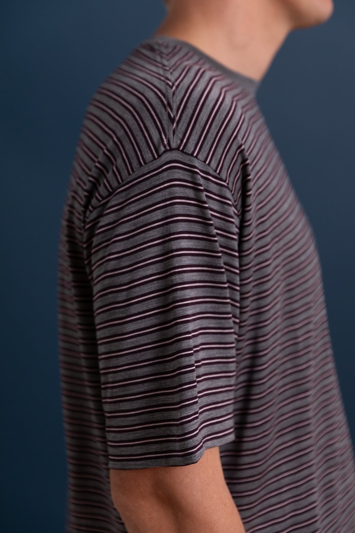SOFT SMOOTH WOOL STRIPE JERSEY TEE IN GRAY STRIPE