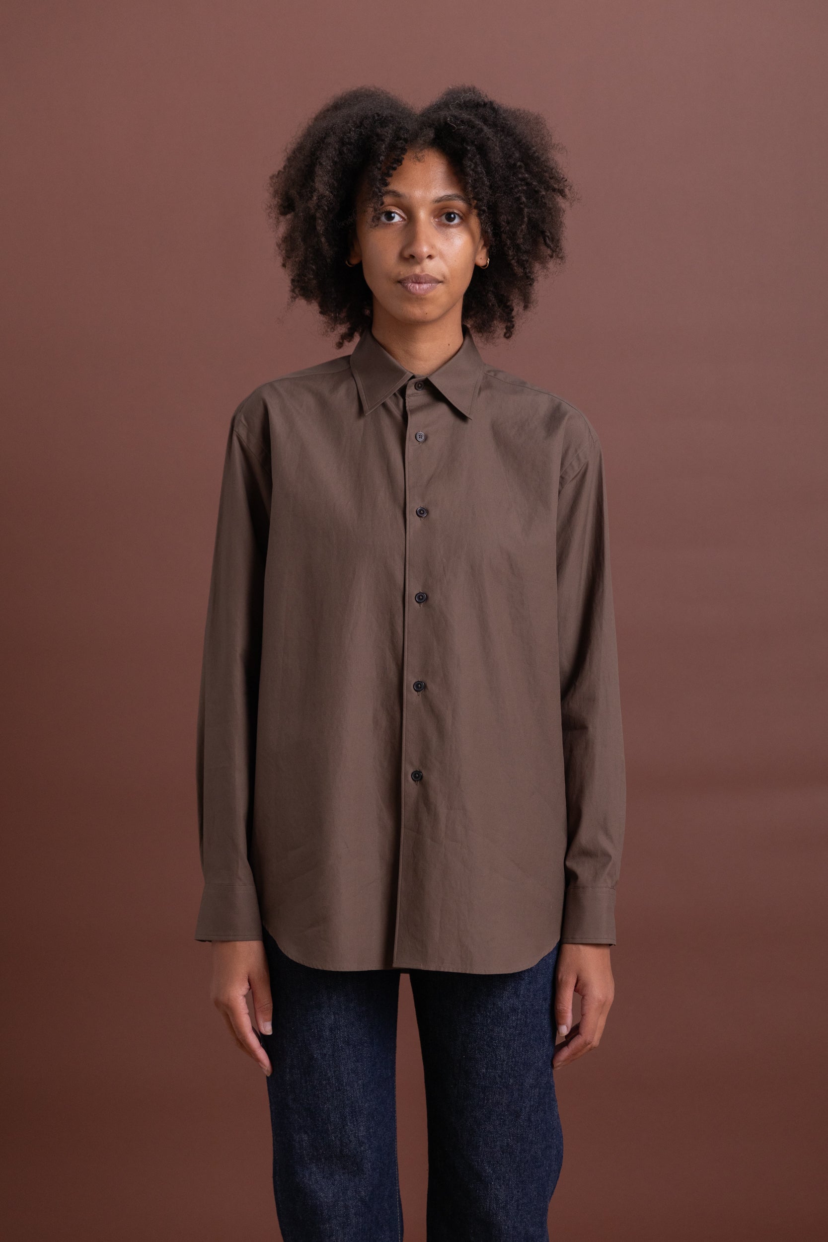 WASHED FINX TWILL SHIRT IN BROWN