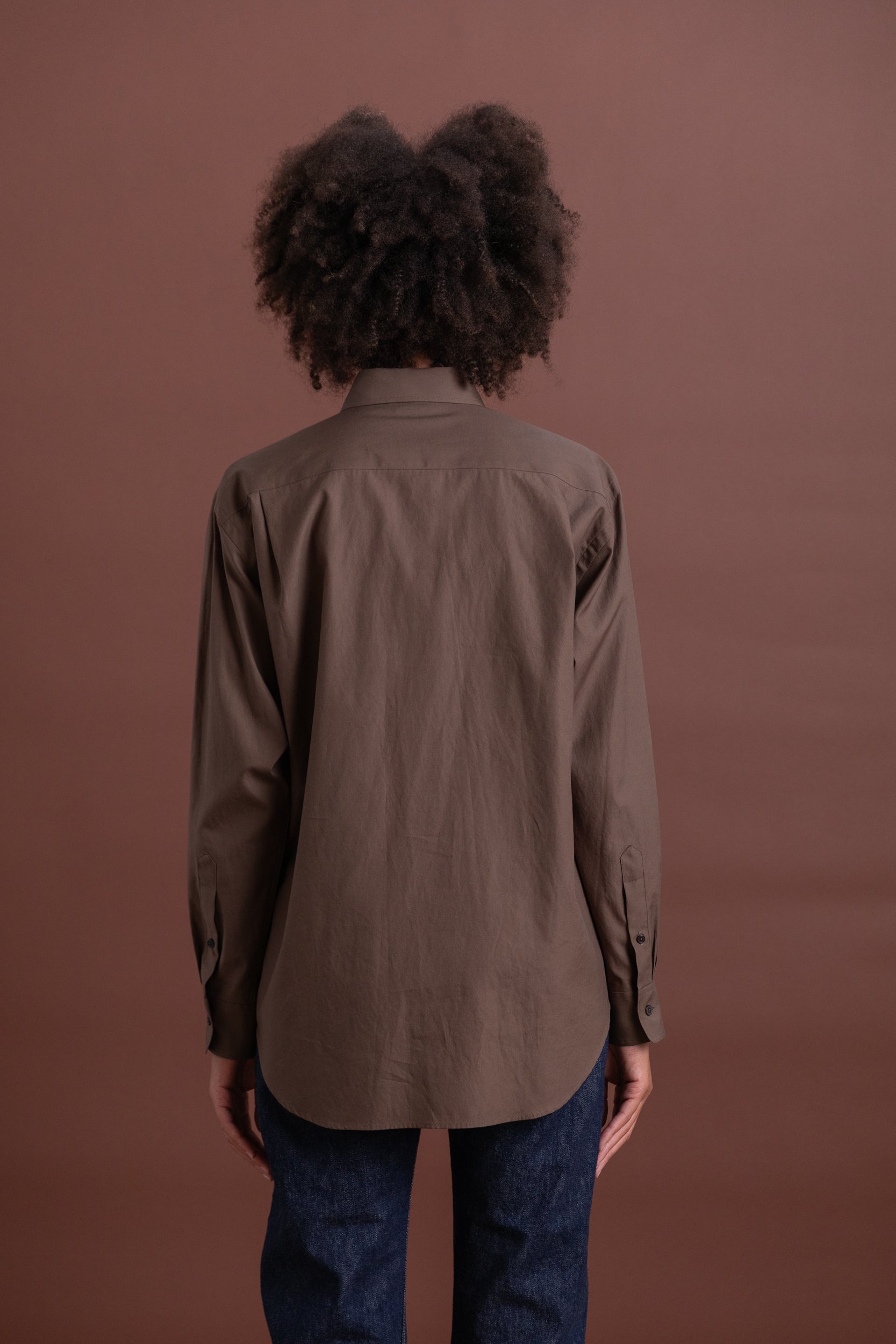 WASHED FINX TWILL SHIRT IN BROWN
