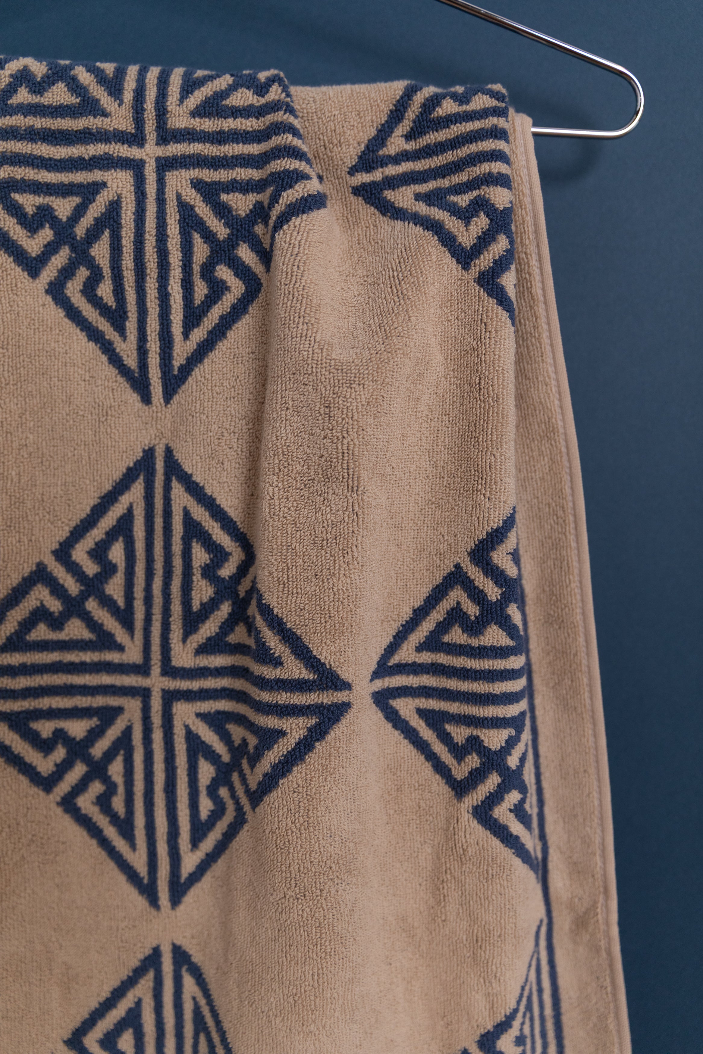 AGNES BATH TOWEL