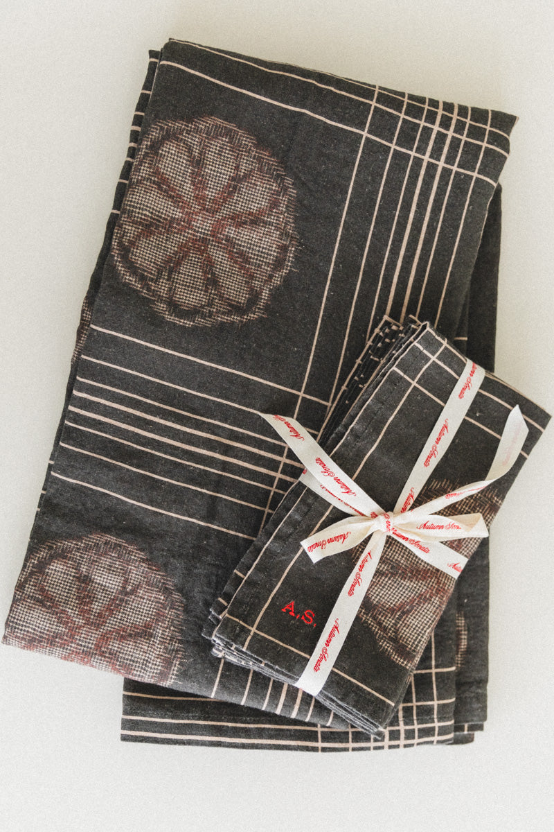 EVA MEDIUM RECTANGLE TABLECLOTH